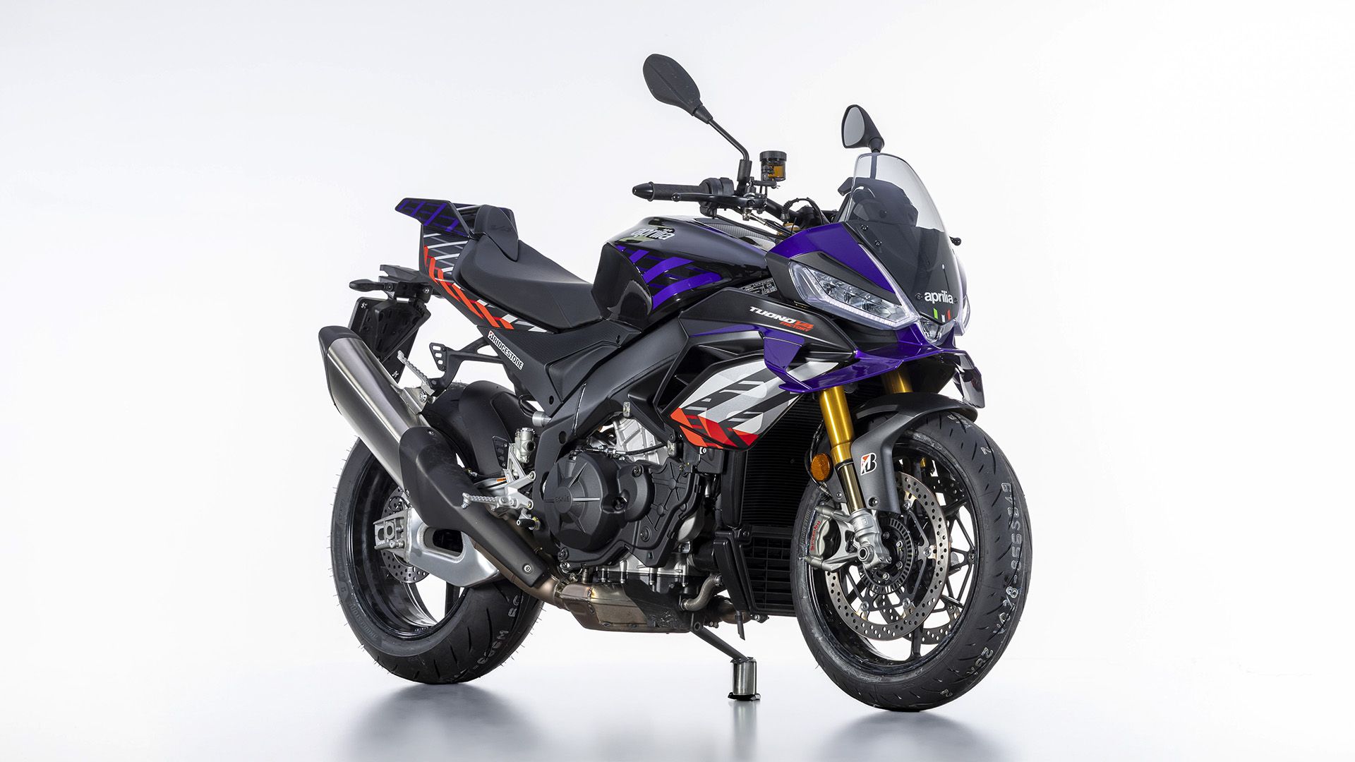 Aprilia Tuono V4 1100 Factory 2026 Estudio (2)