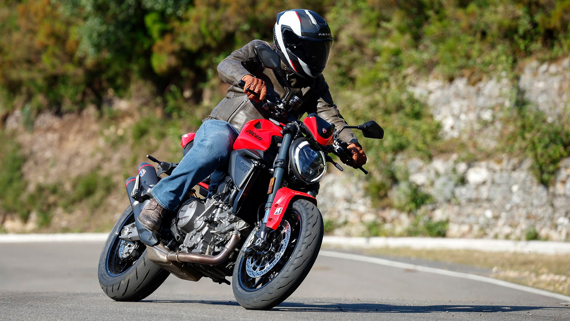 Ducati Monster 2026 Accion (6)