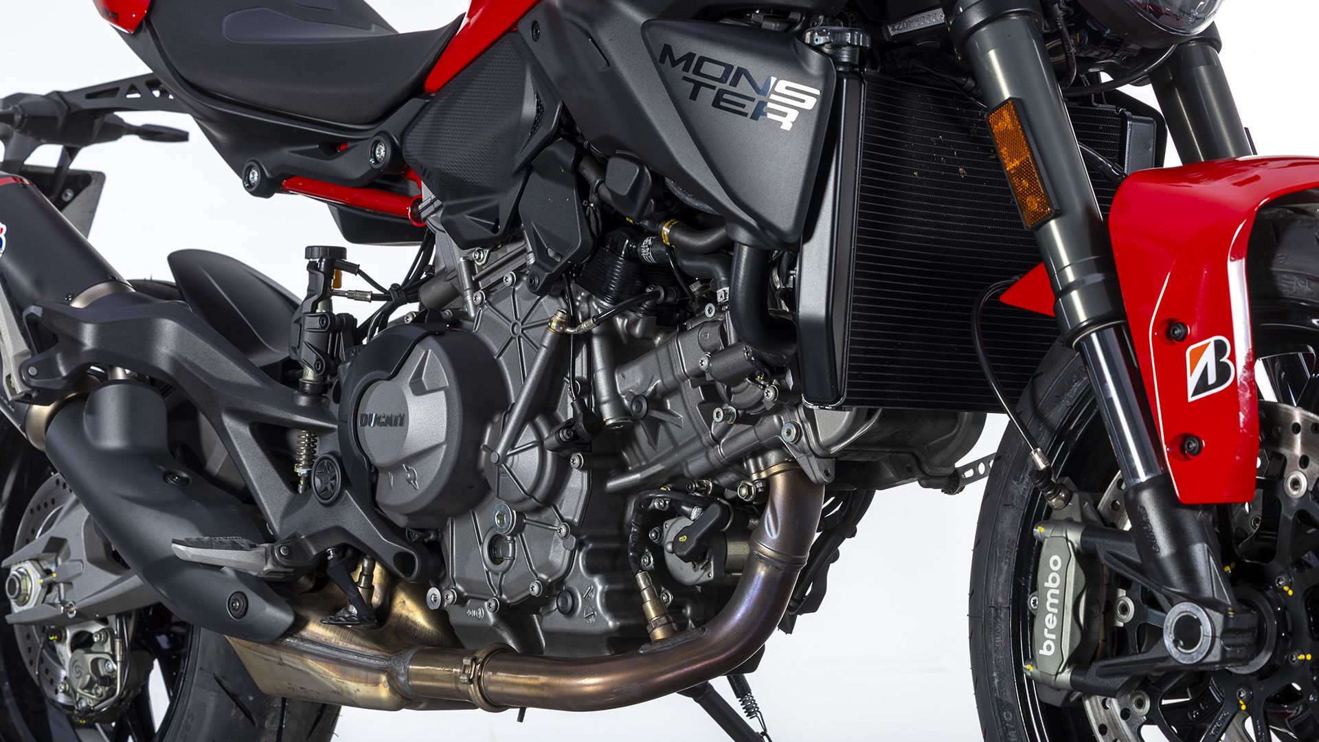 Ducati Monster 2026 Detalles (11)