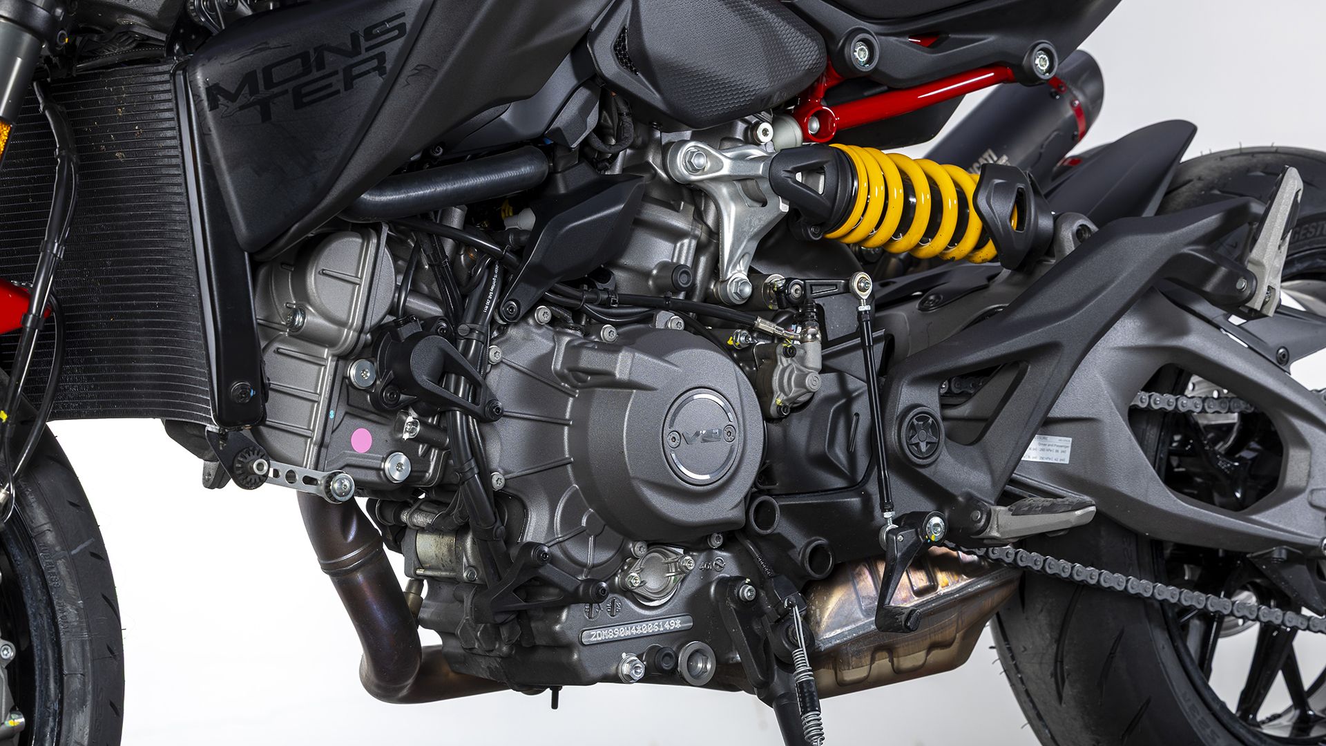 Ducati Monster 2026 Detalles (14)