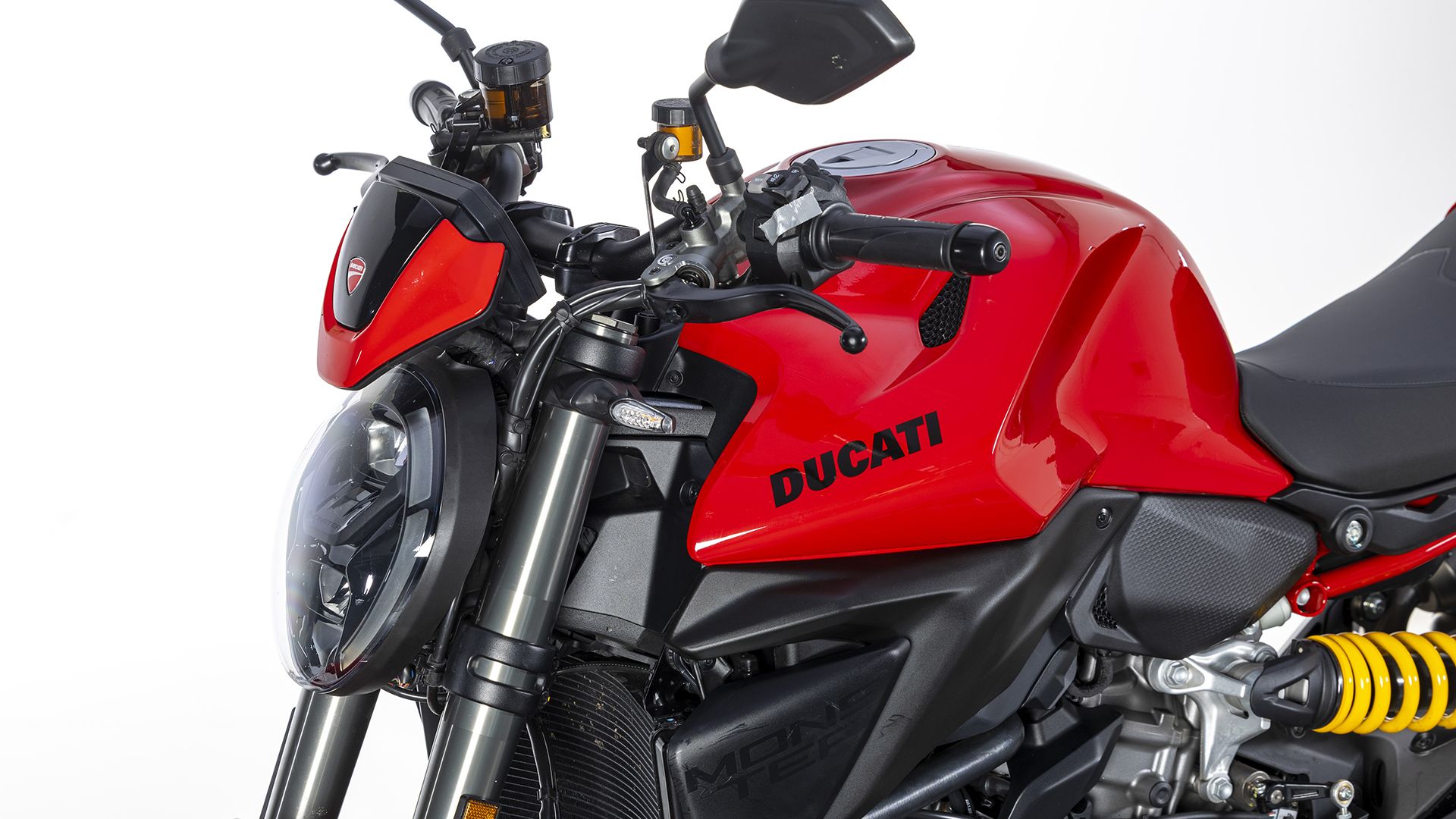 Ducati Monster 2026 Detalles (21)