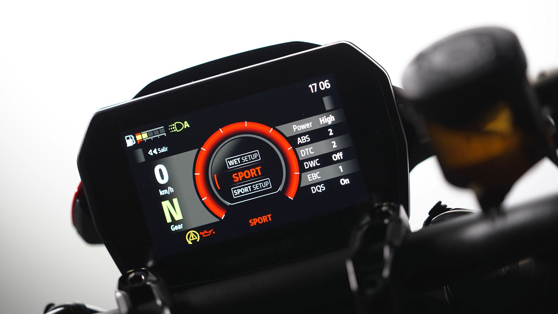 Ducati Monster 2026 Detalles cuadro (3)