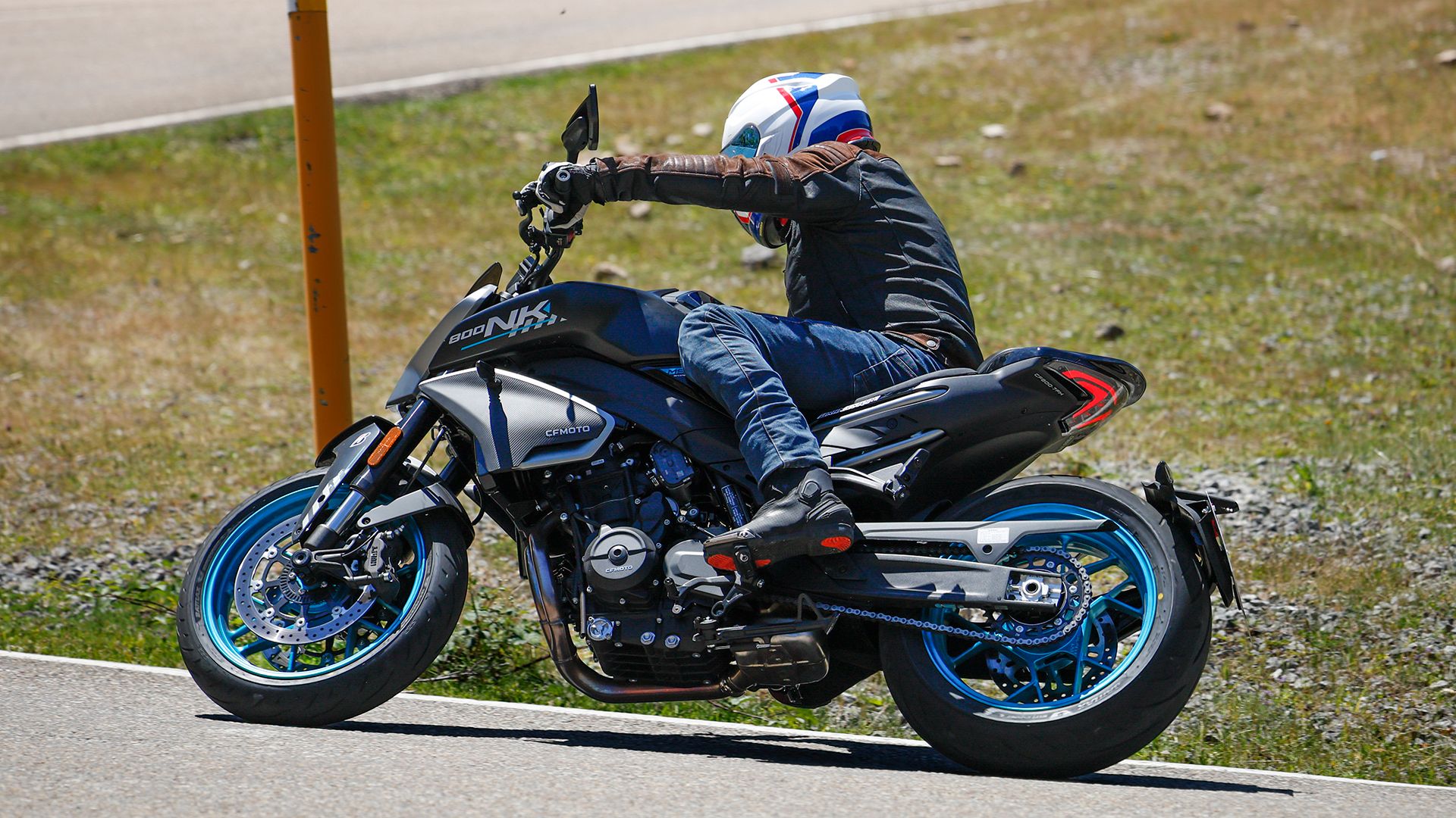 CFMoto 800NK 2026 Accion (4)