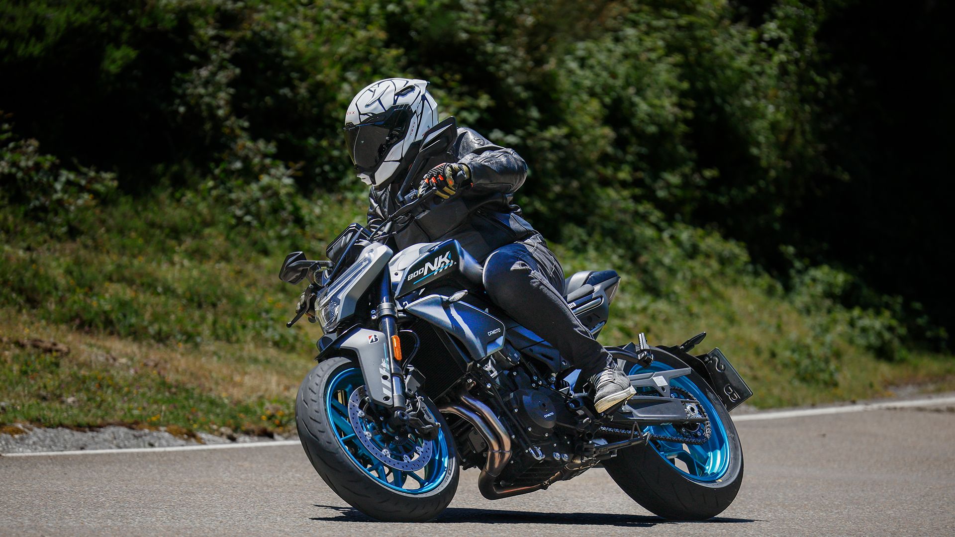 CFMoto 800NK 2026 Accion (9)