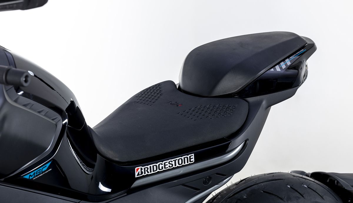 CFMoto 800NK 2026 Detalles (31)