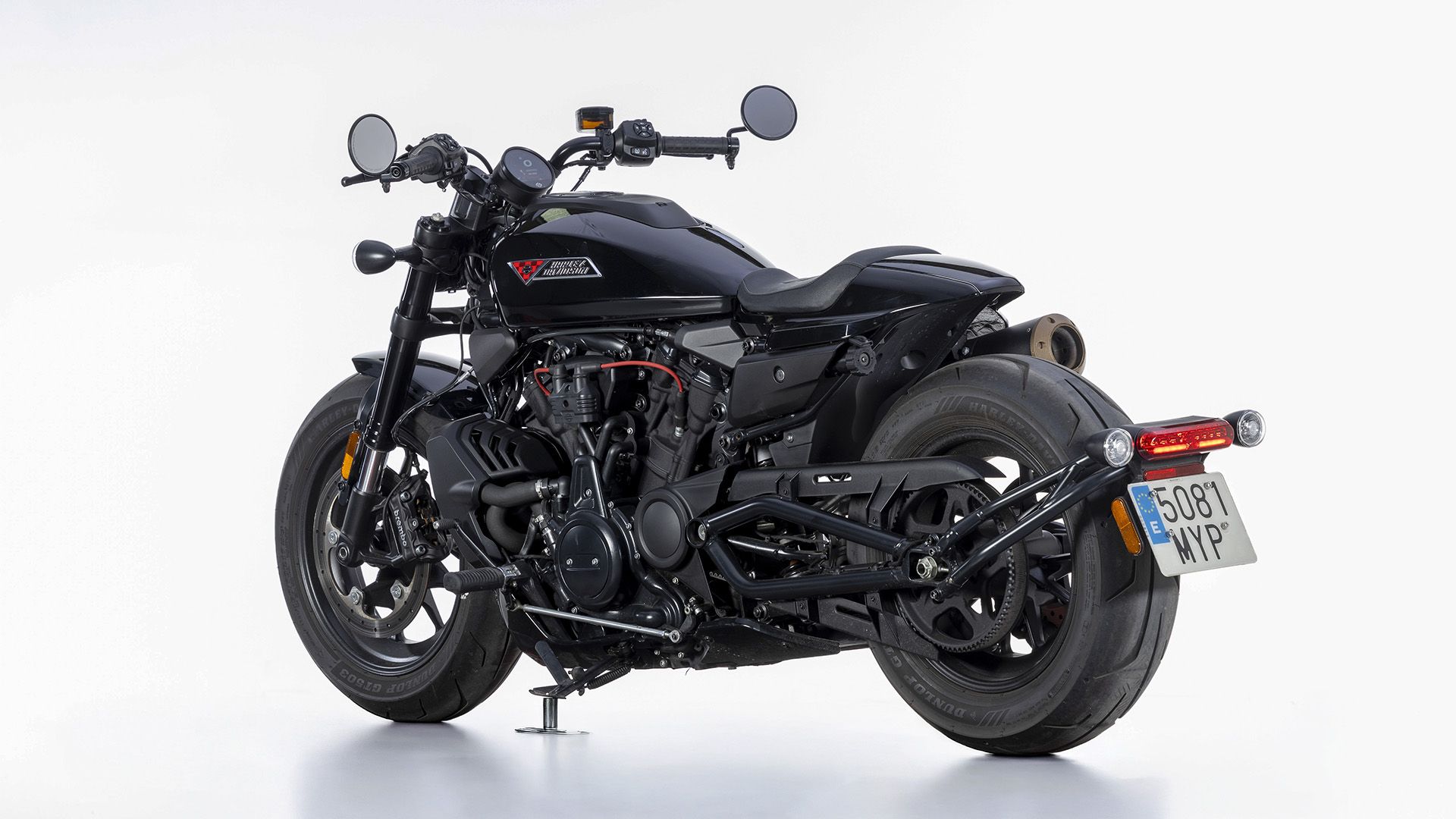 Harley Davidson Sporster S 2026 Estudio (4)