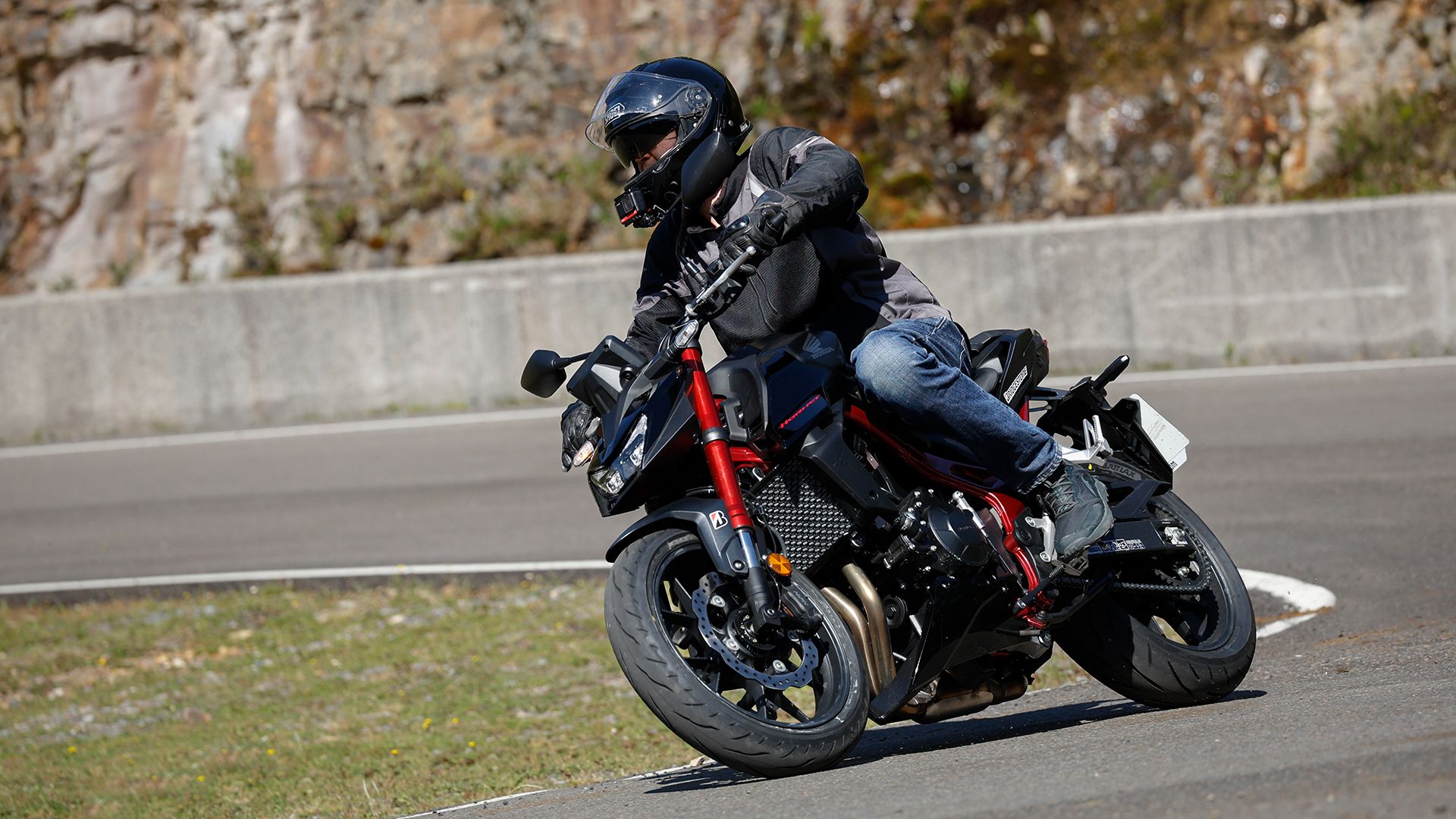 Honda CB750 Hornet E Clutch 2026 Accion (12)