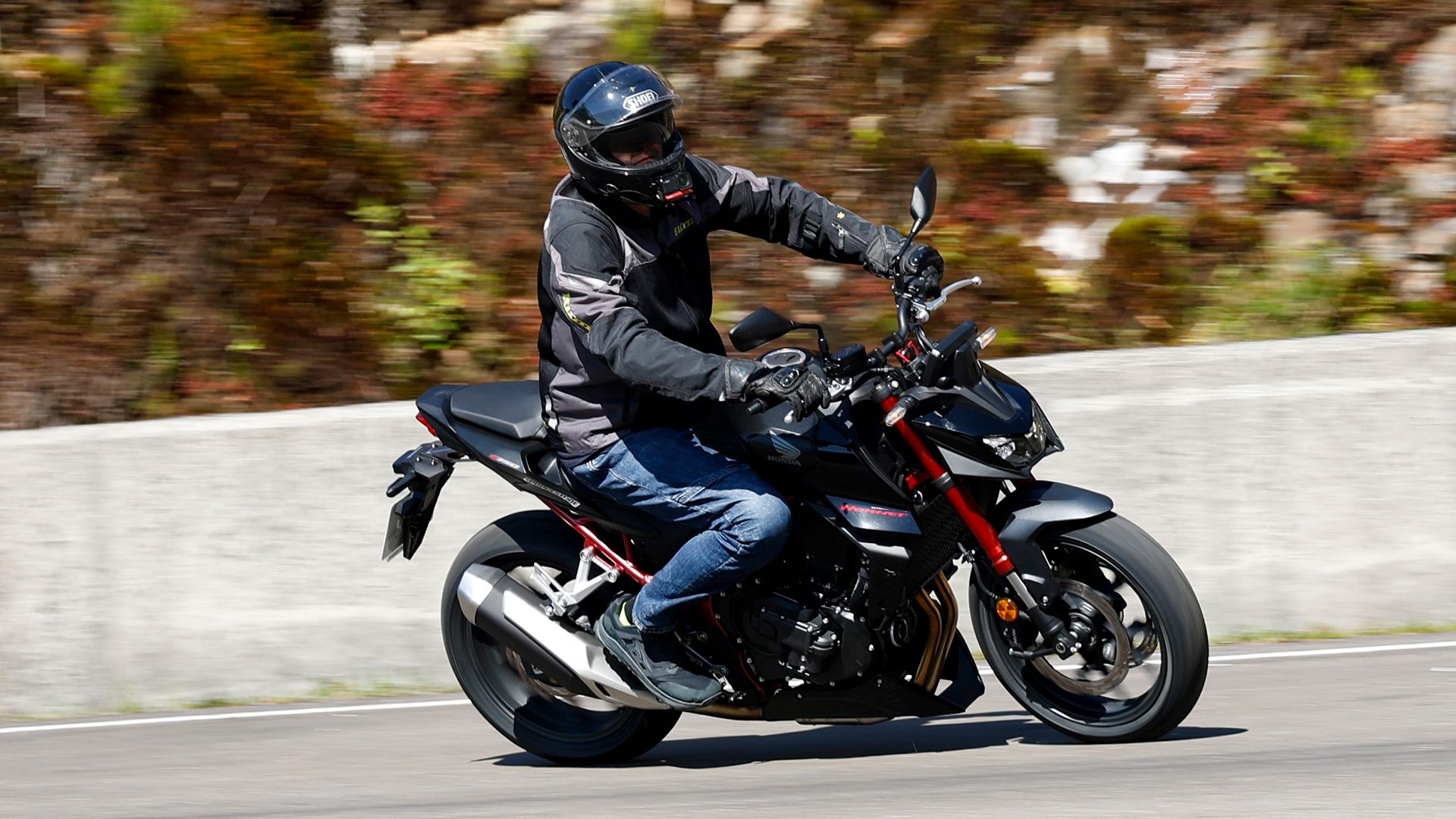 Honda CB750 Hornet E Clutch 2026 Accion (16)