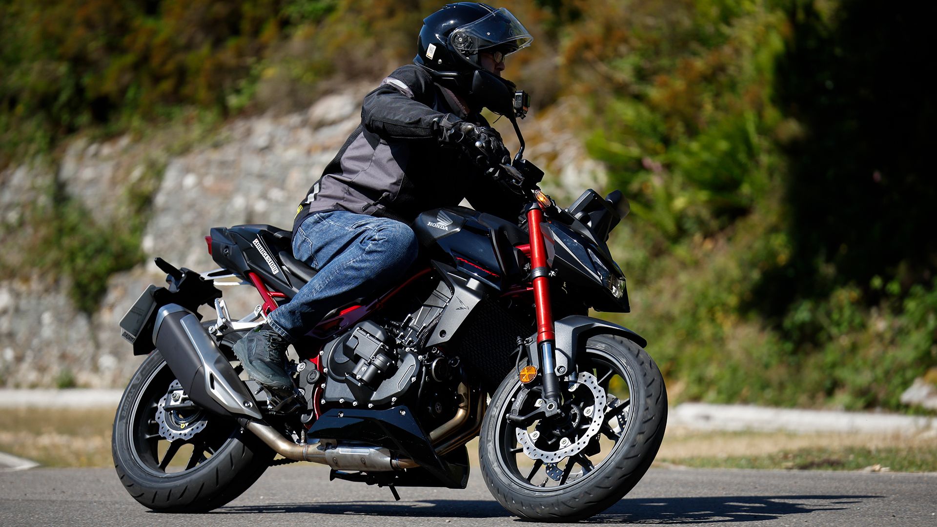 Honda CB750 Hornet E Clutch 2026 Accion (20)