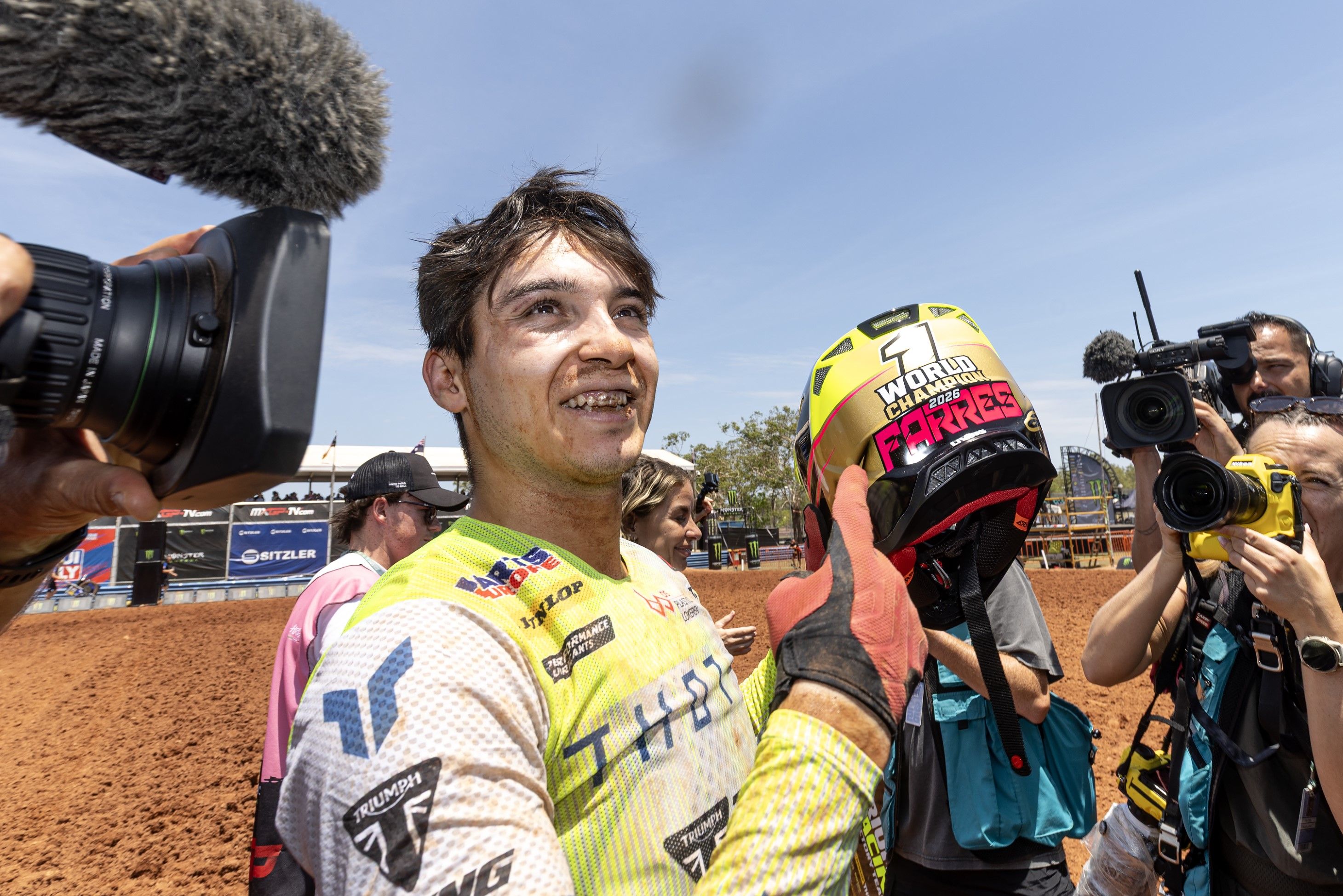 Fotos Guillem Farrés (Triumph) Campeón del Mundo MX2 2026
