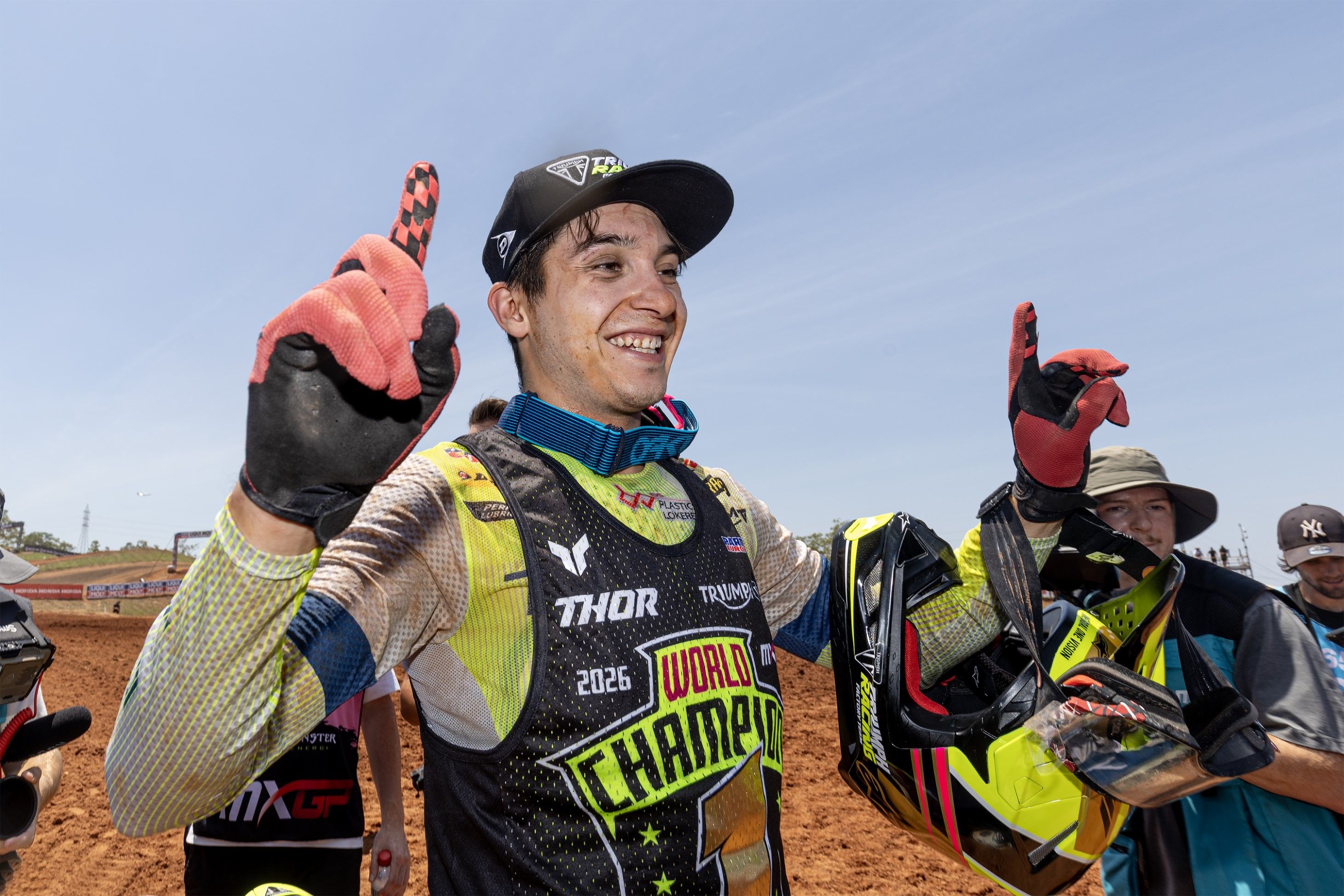 Fotos Guillem Farrés (Triumph) Campeón del Mundo MX2 2026
