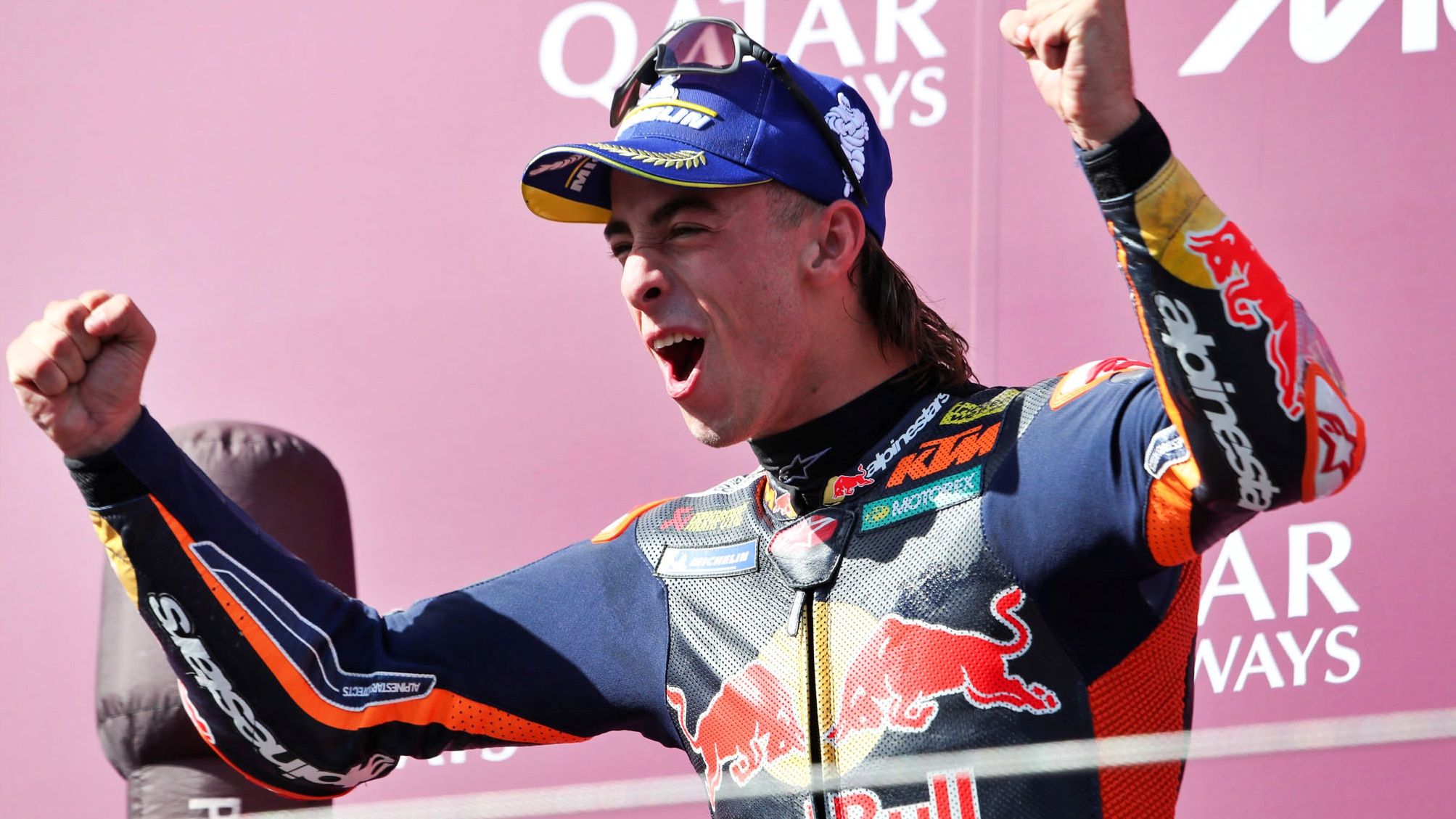 Pedro Acosta celebra en Austria su primera victoria en MotoGP