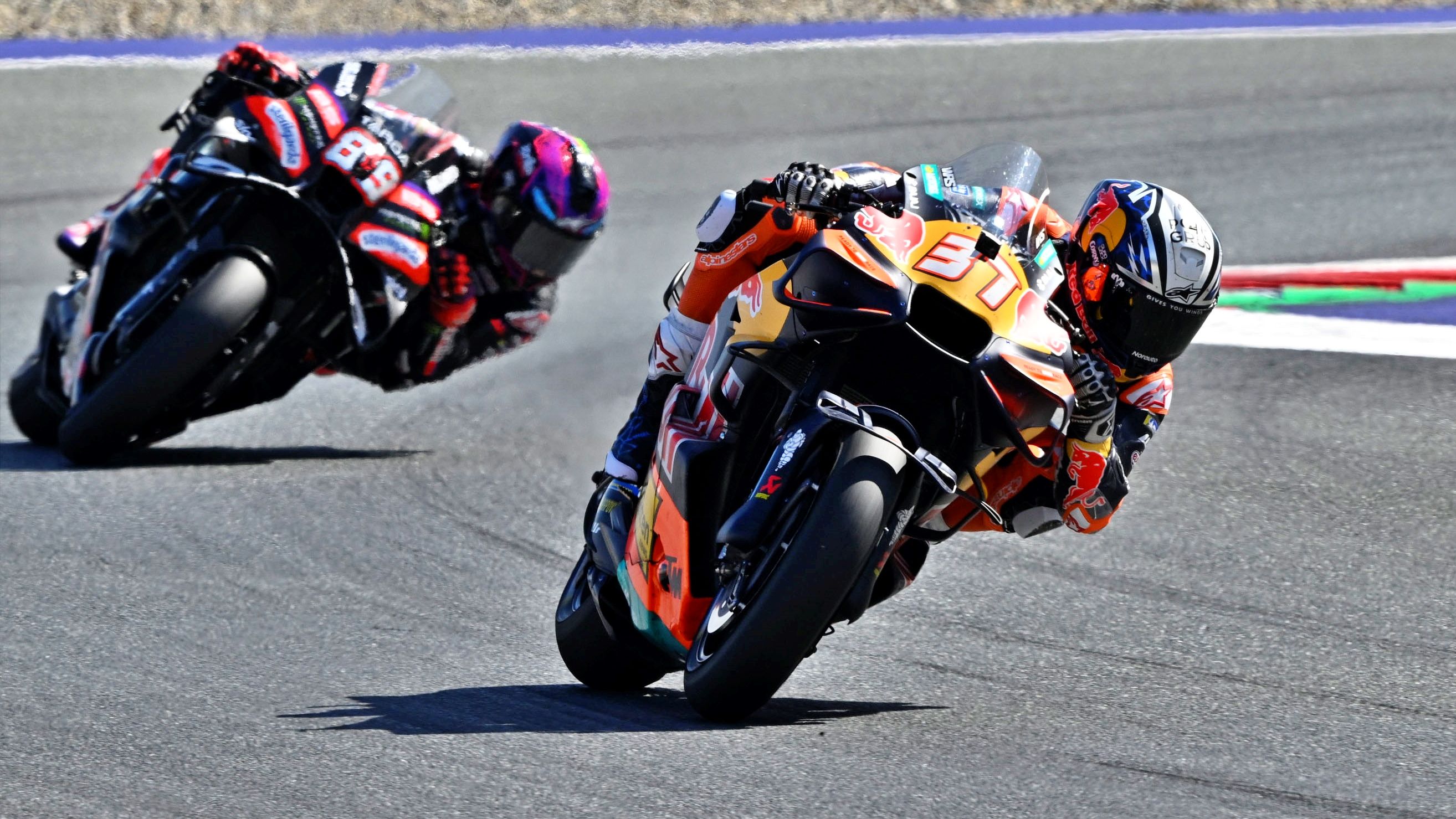 Pedro Acosta vuelve al top 5 y Jorge Martín recupera el liderato de la clasificación de MotoGP 2026