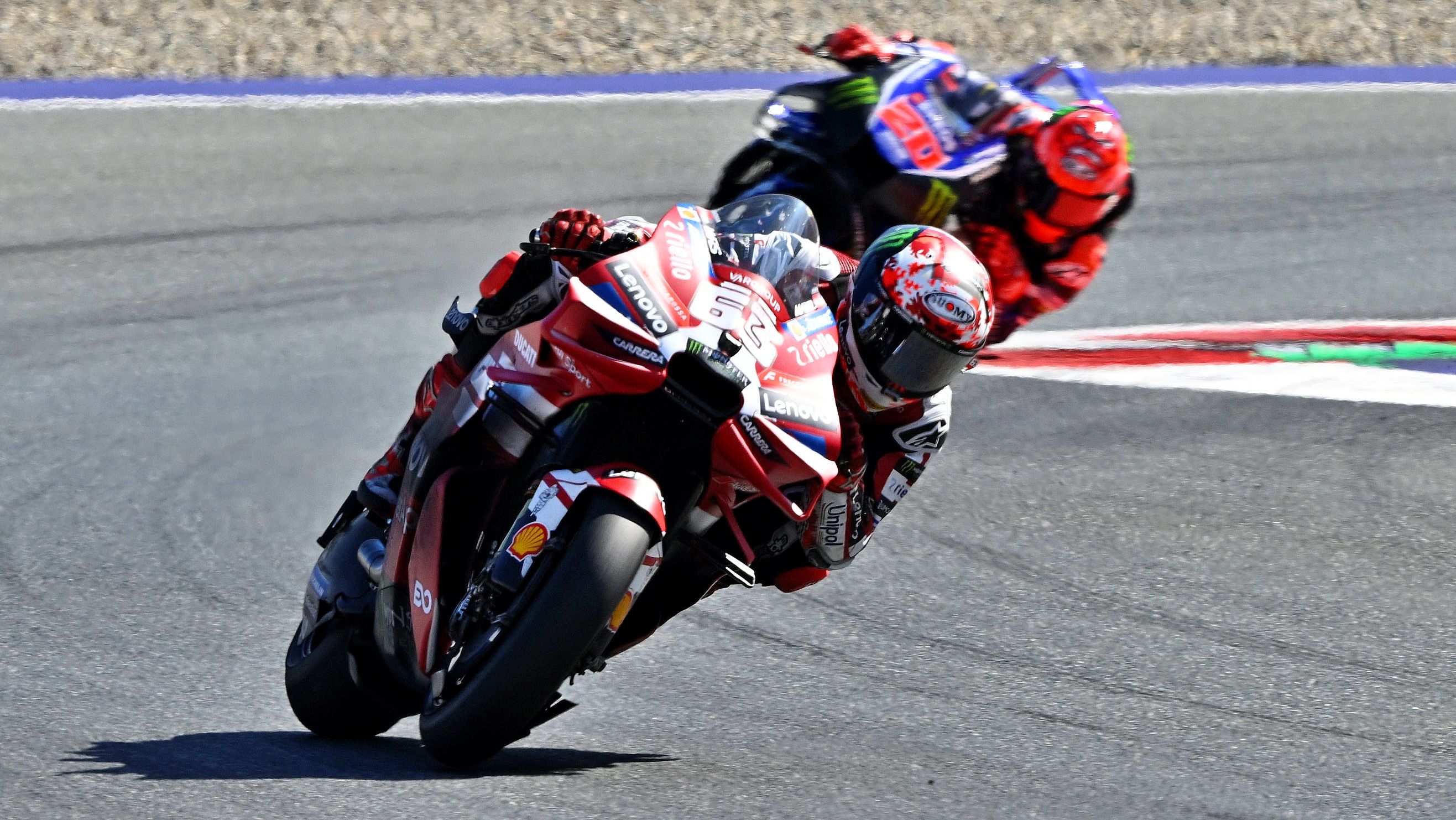 Pecco Bagnaia seguido por Fabio Quartararo, MotoGP Austria 2026