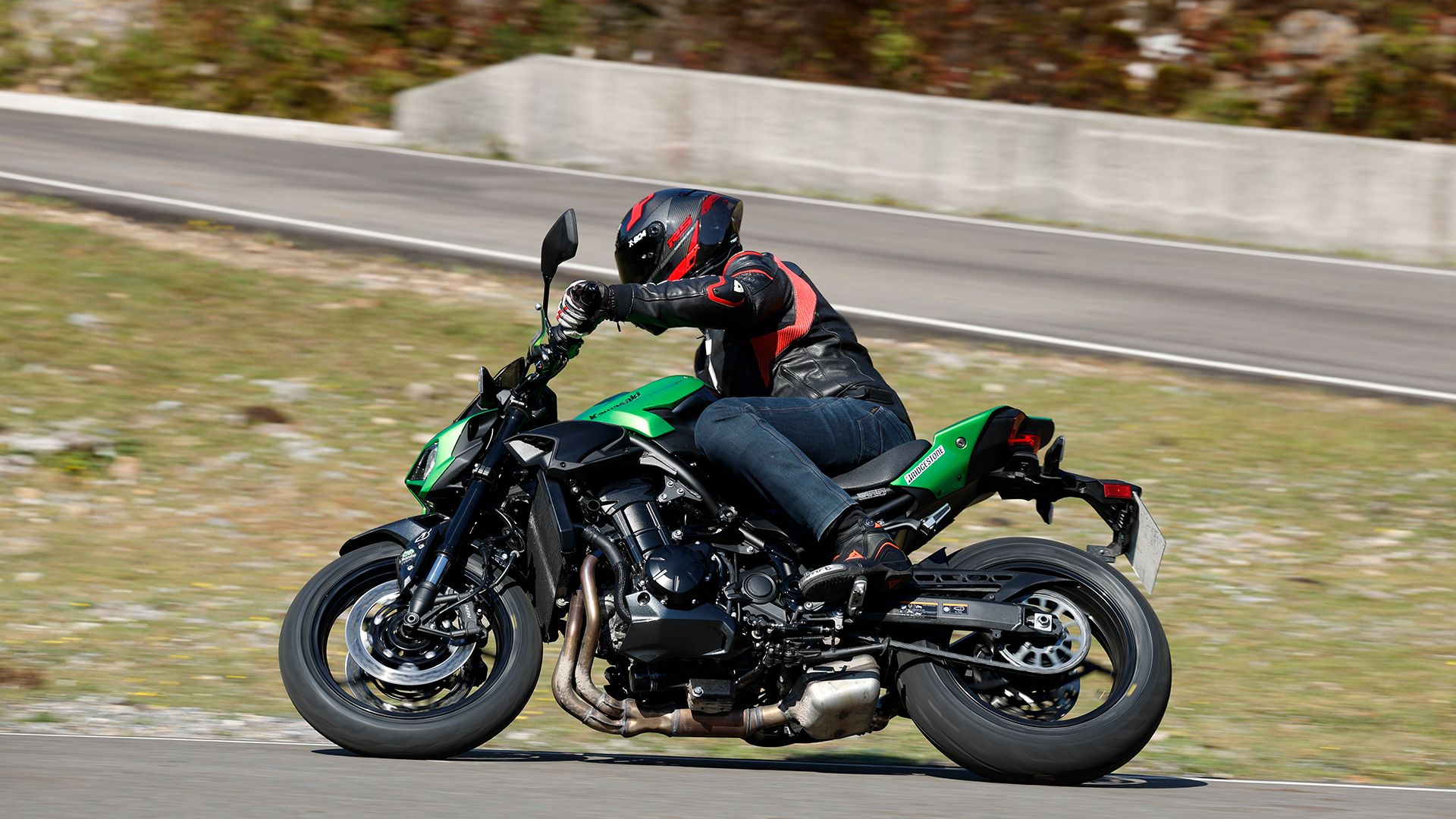 KawasakiI Z900 2026 Accion (15)