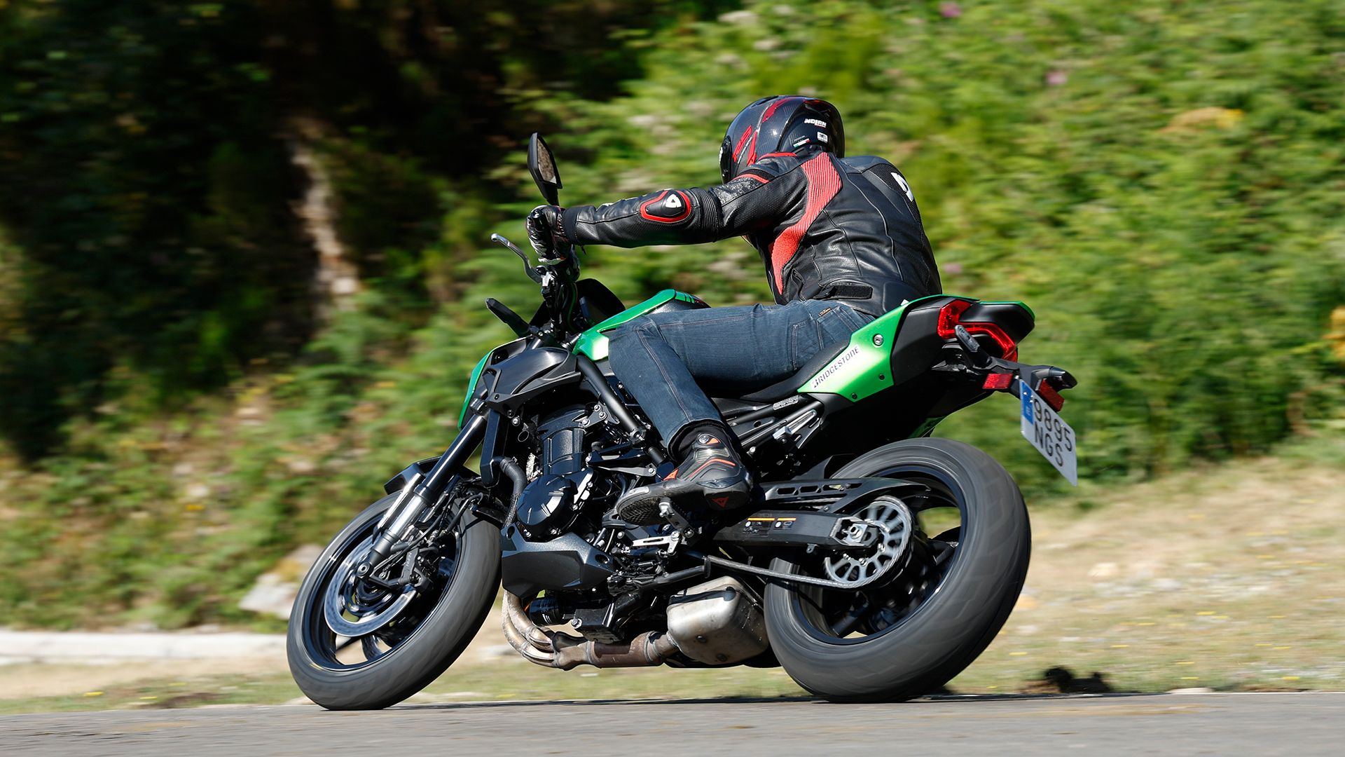 KawasakiI Z900 2026 Accion (17)