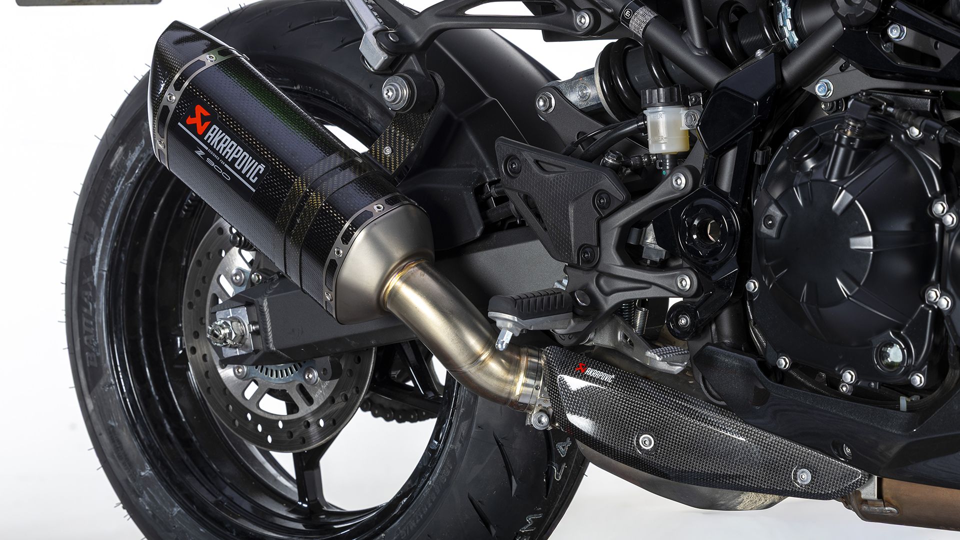 KawasakiI Z900 2026 Detalles (12)