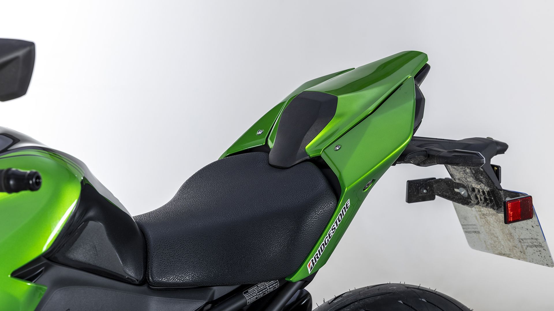 KawasakiI Z900 2026 Detalles (14)
