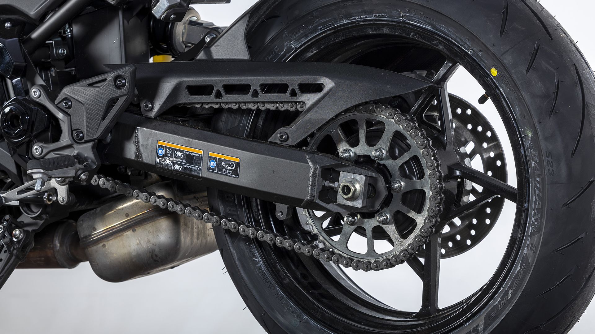 KawasakiI Z900 2026 Detalles (15)