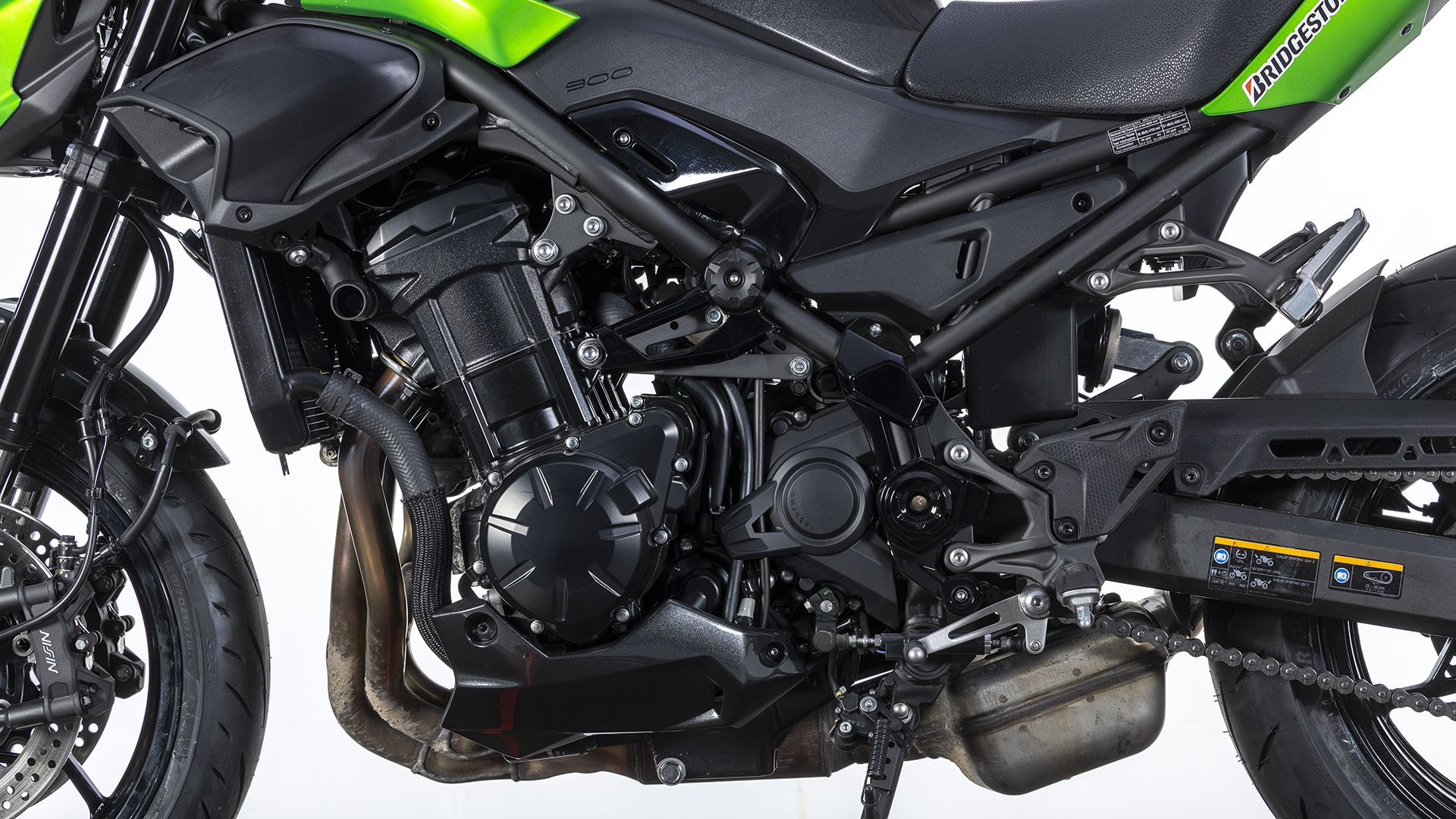 KawasakiI Z900 2026 Detalles (16)