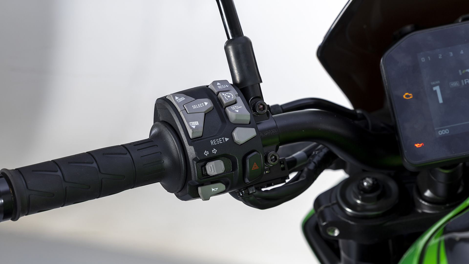 KawasakiI Z900 2026 Detalles (25)