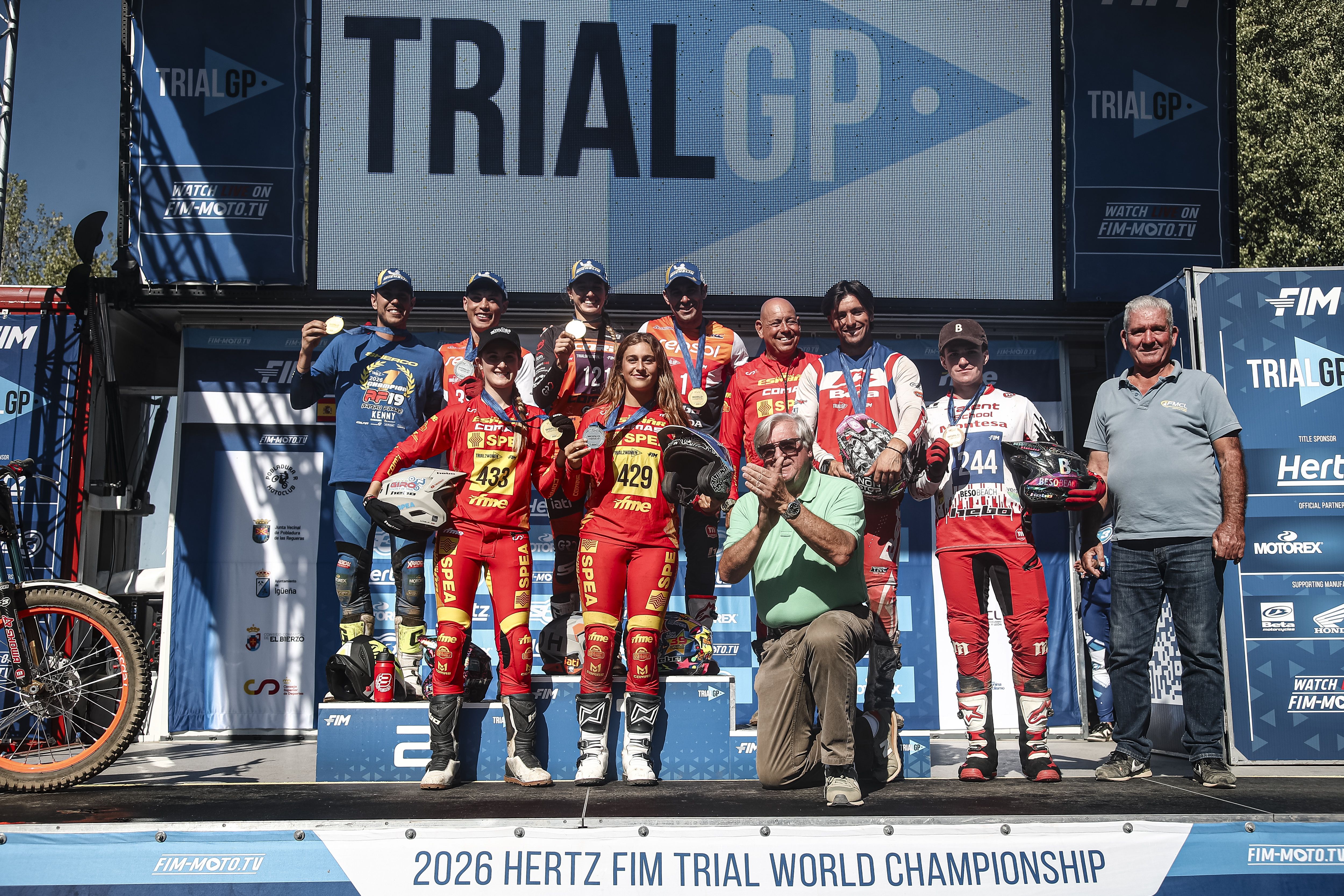 Fotos ¡Campeonas del Mundo! Berta Abellán en TrialGP Woman y Abril Montserrat en Trial2 Women  