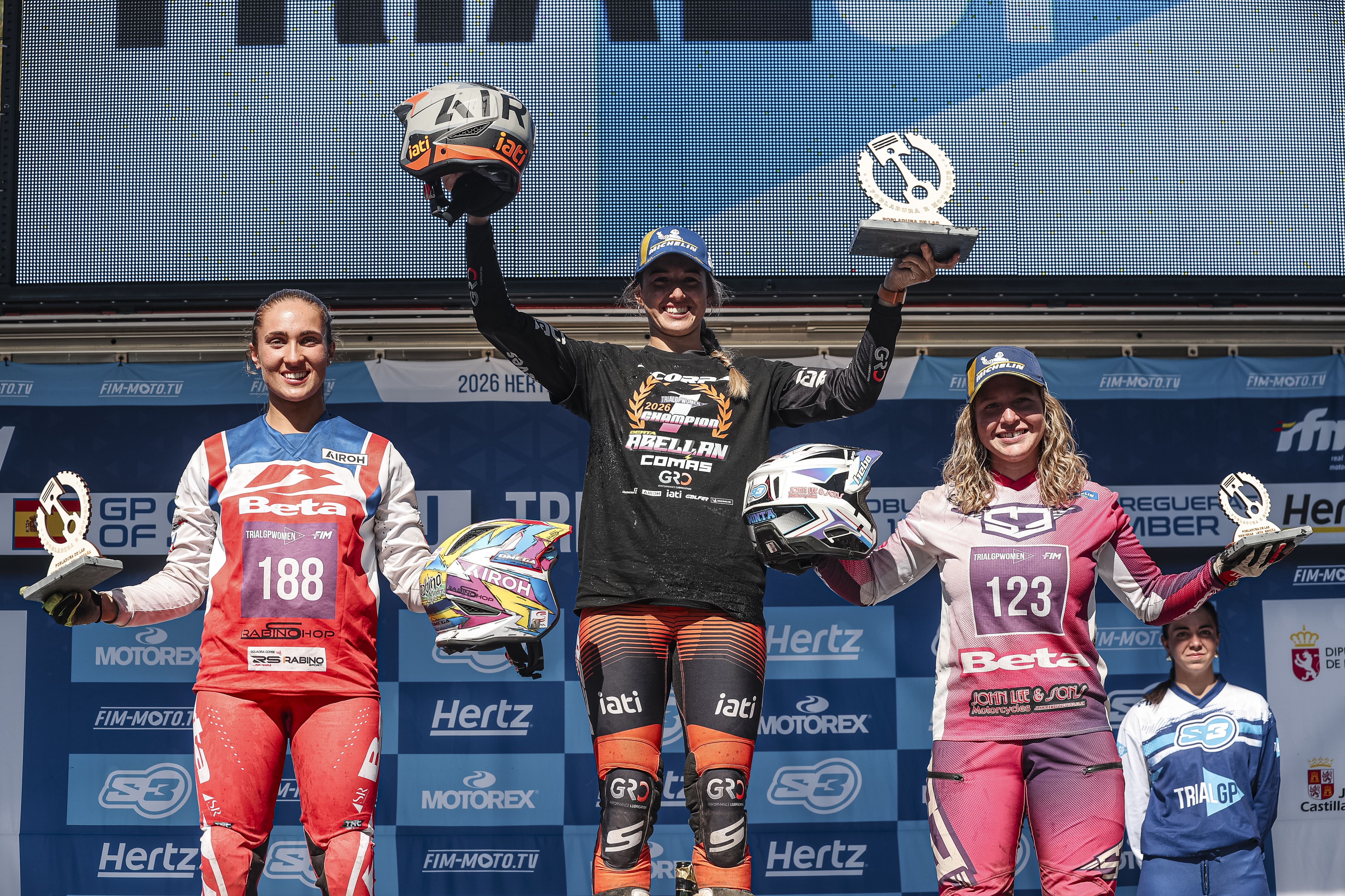Fotos ¡Campeonas del Mundo! Berta Abellán en TrialGP Woman y Abril Montserrat en Trial2 Women  