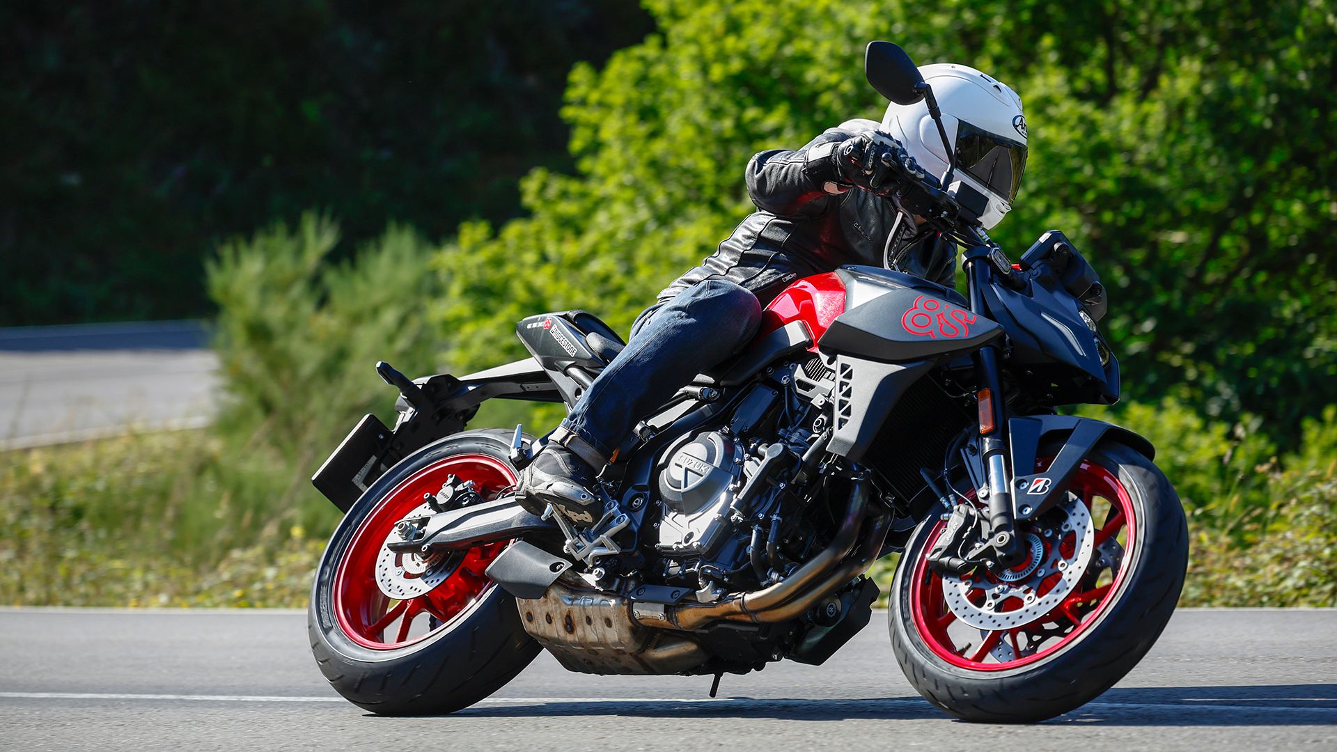 Suzuki GSX 8S 2026 Accion (2)