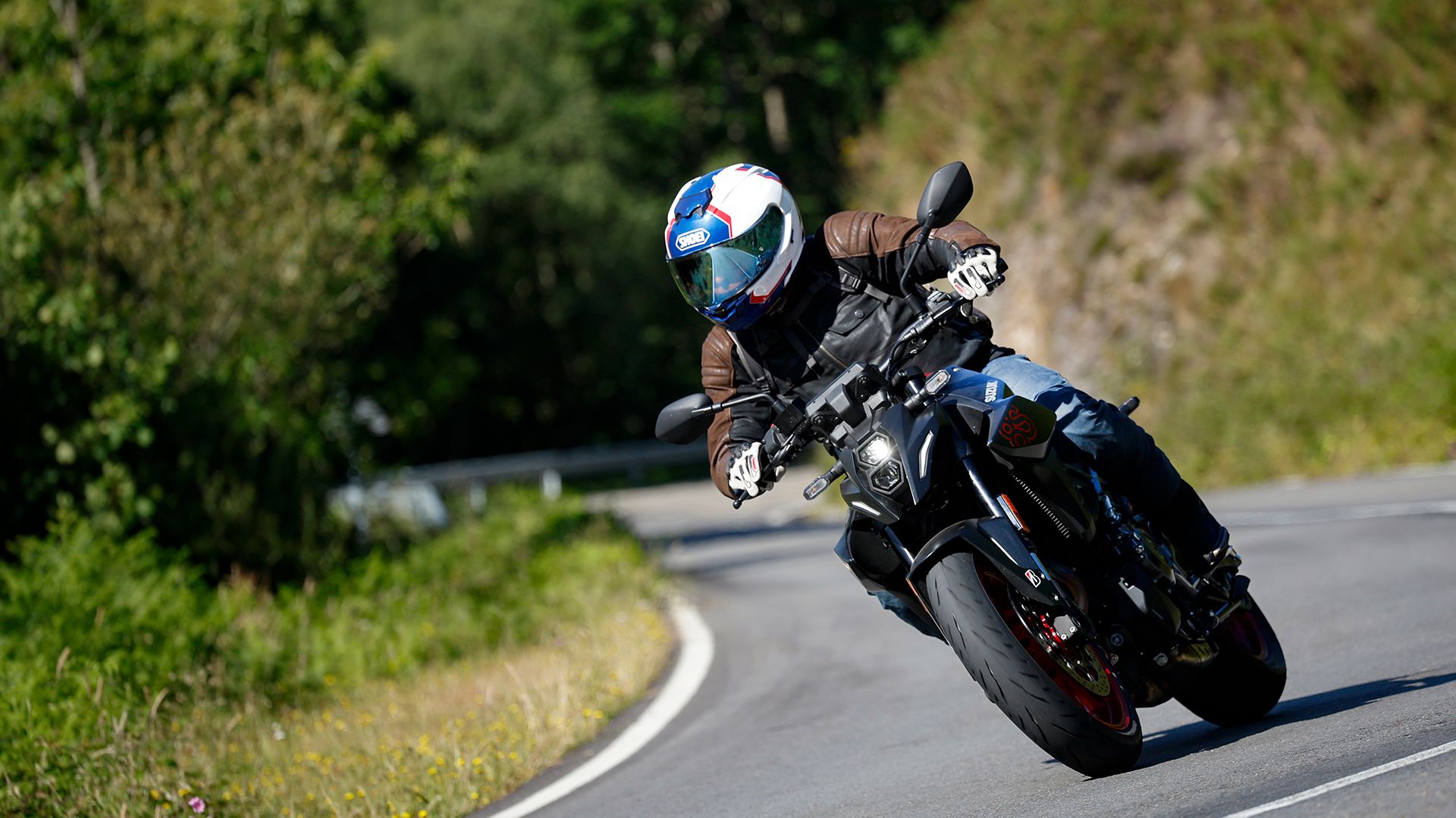 Suzuki GSX 8S 2026 Accion (3)