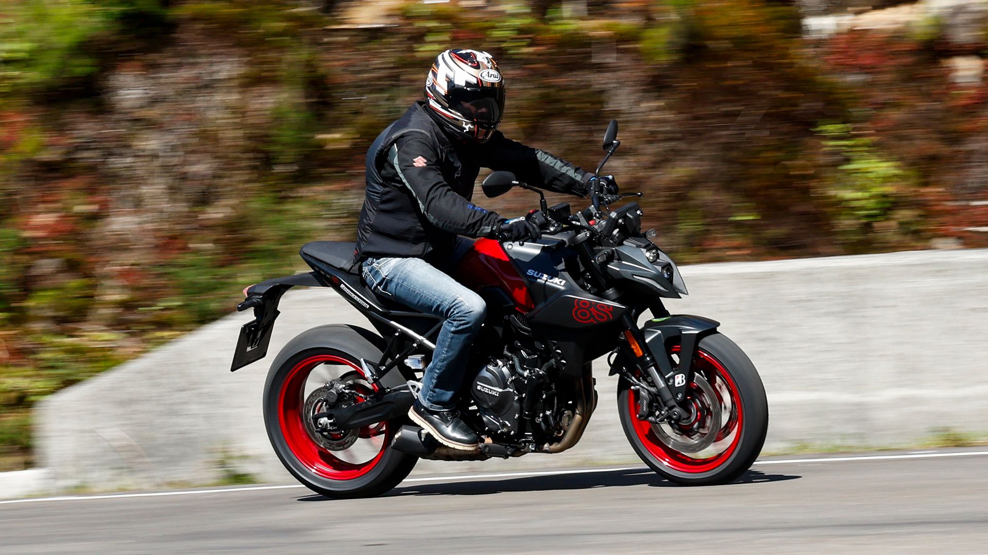 Suzuki GSX 8S 2026 Accion (13)