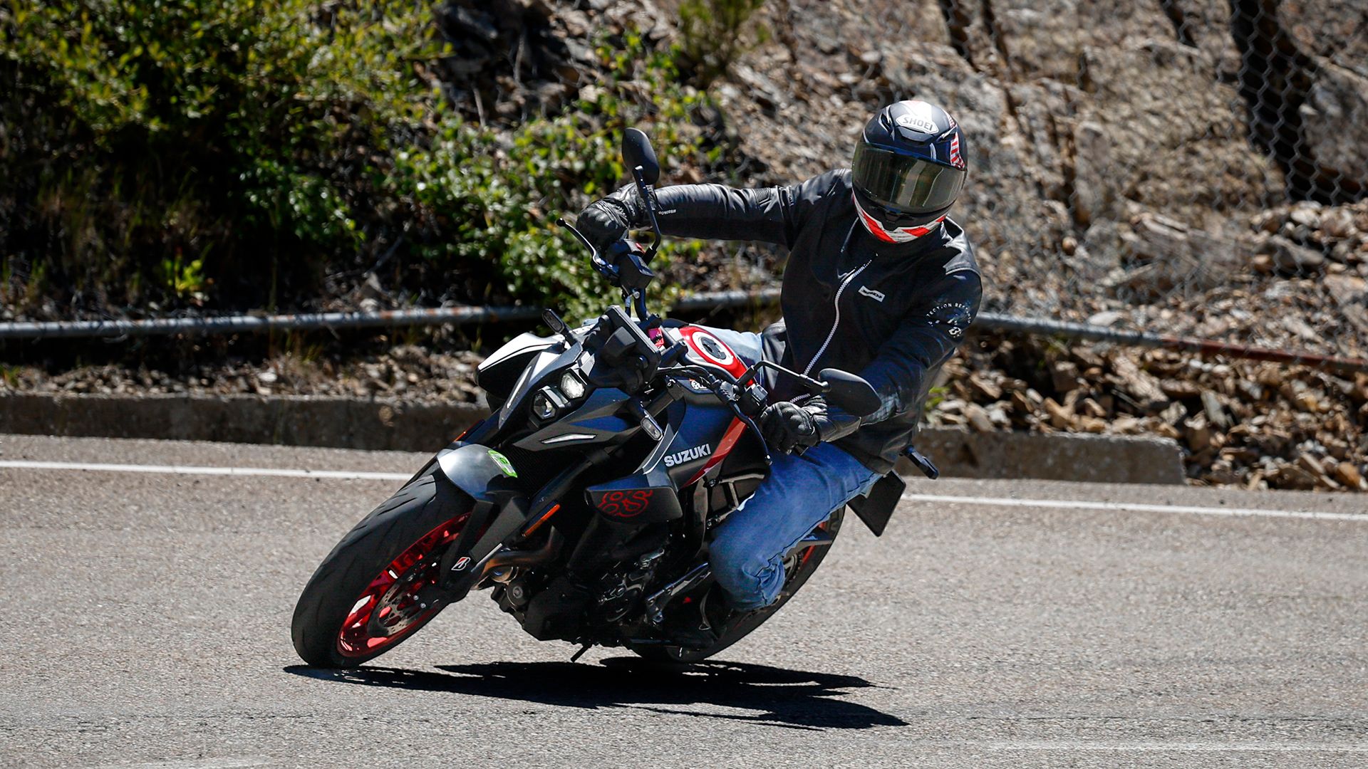 Suzuki GSX 8S 2026 Accion (18)
