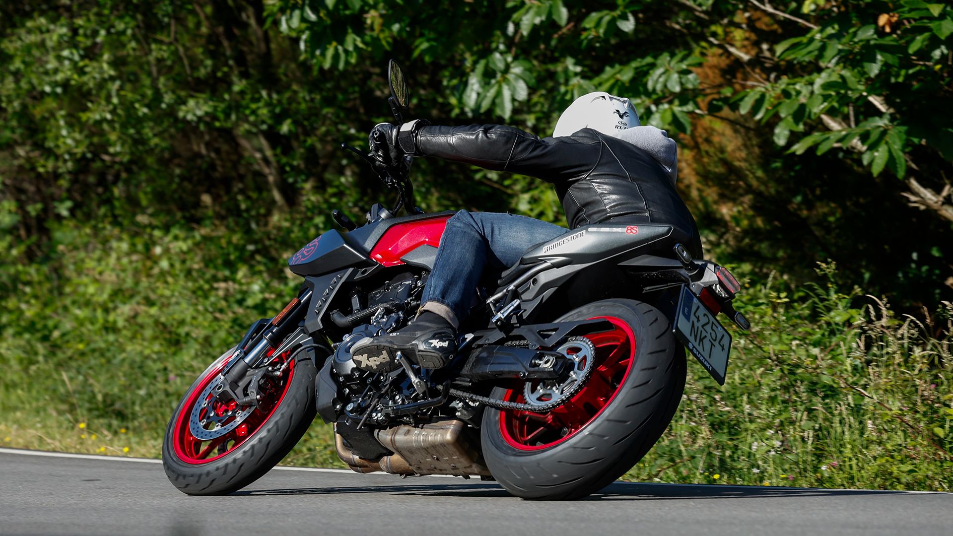 Suzuki GSX 8S 2026 Accion (26)