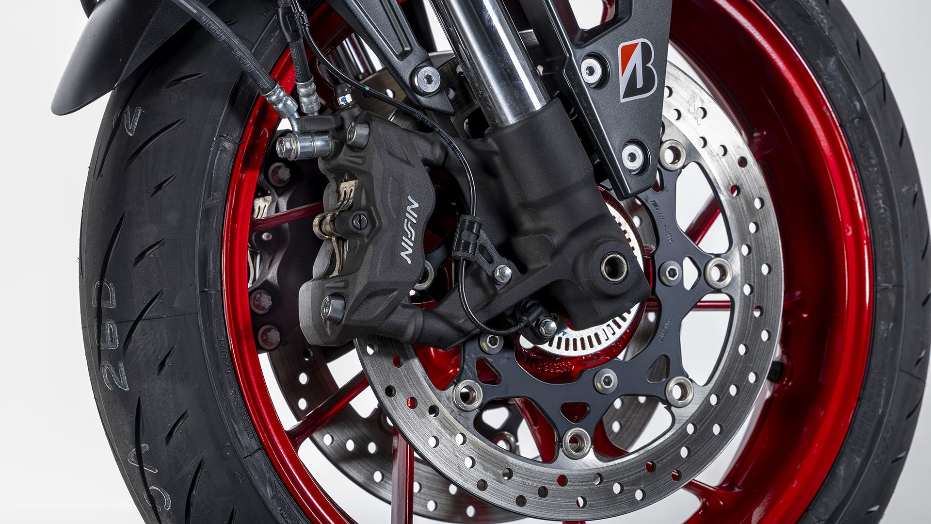 Suzuki GSX 8S 2026 Detalles (5)