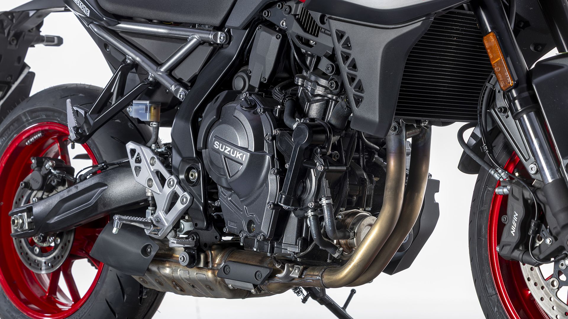 Suzuki GSX 8S 2026 Detalles (11)