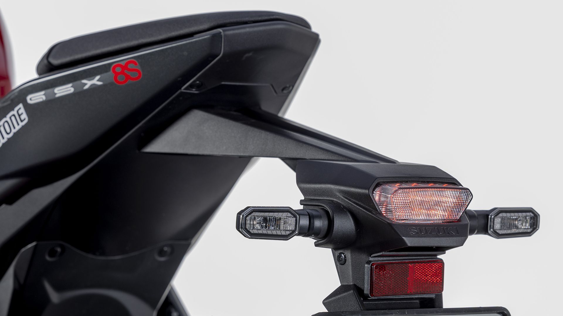 Suzuki GSX 8S 2026 Detalles (22)