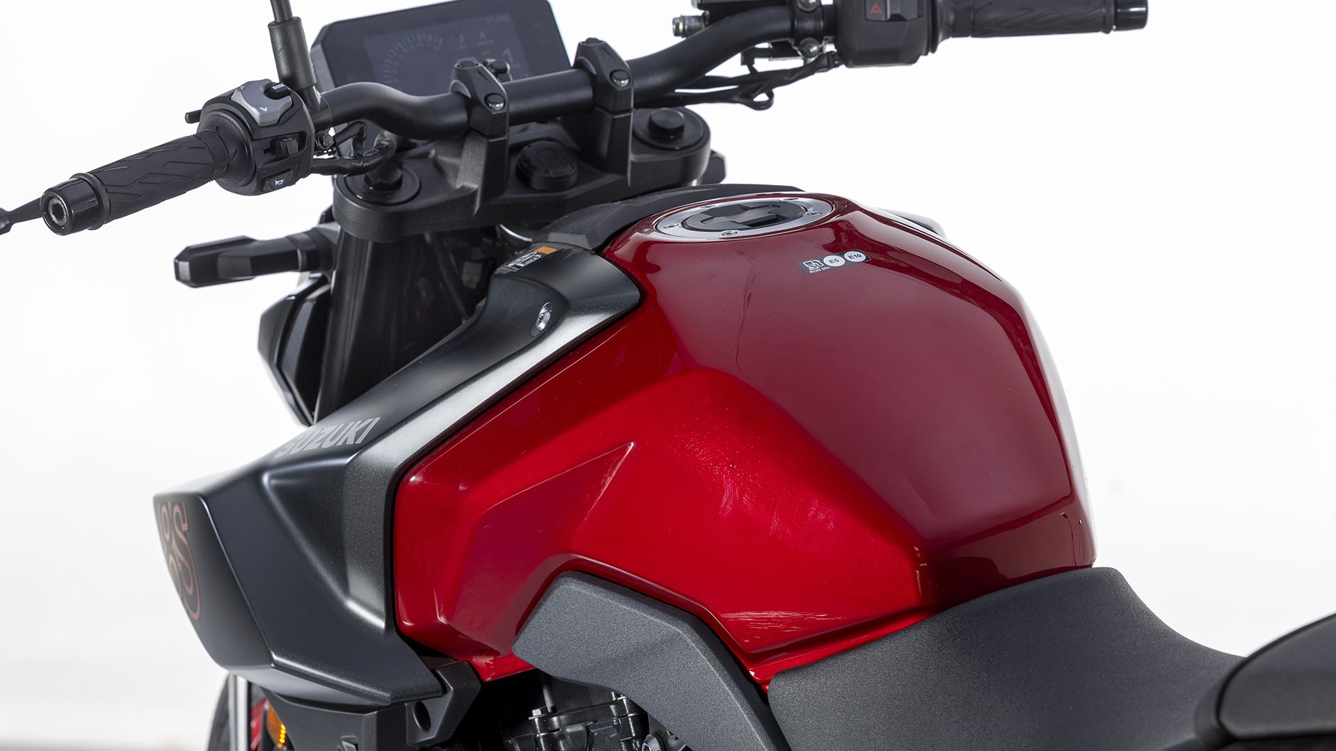 Suzuki GSX 8S 2026 Detalles (25)