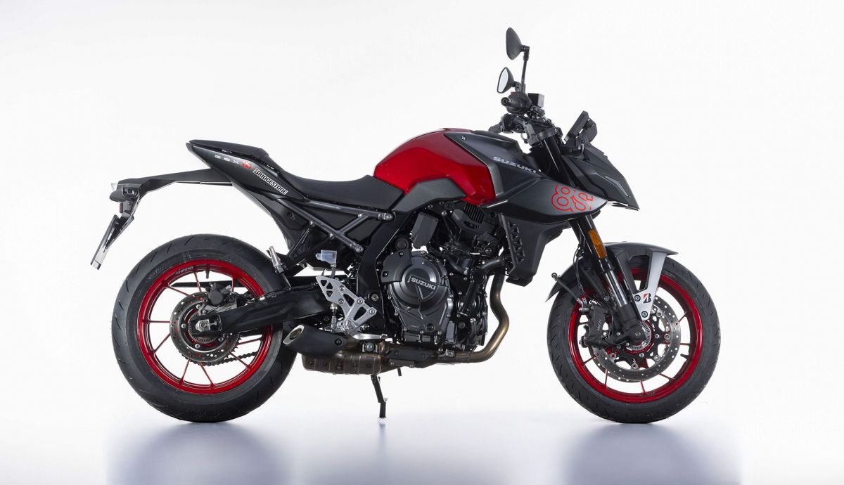 Suzuki GSX 8S 2026 Estudio (1)