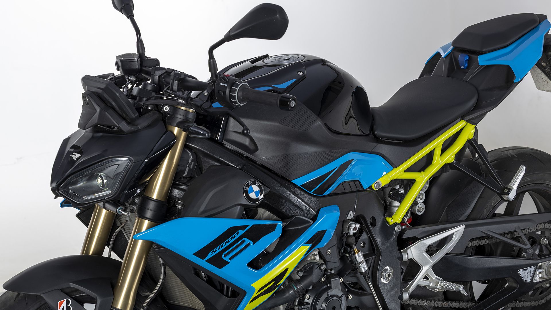 BMW S 1000 R 2026 Detalles (25)