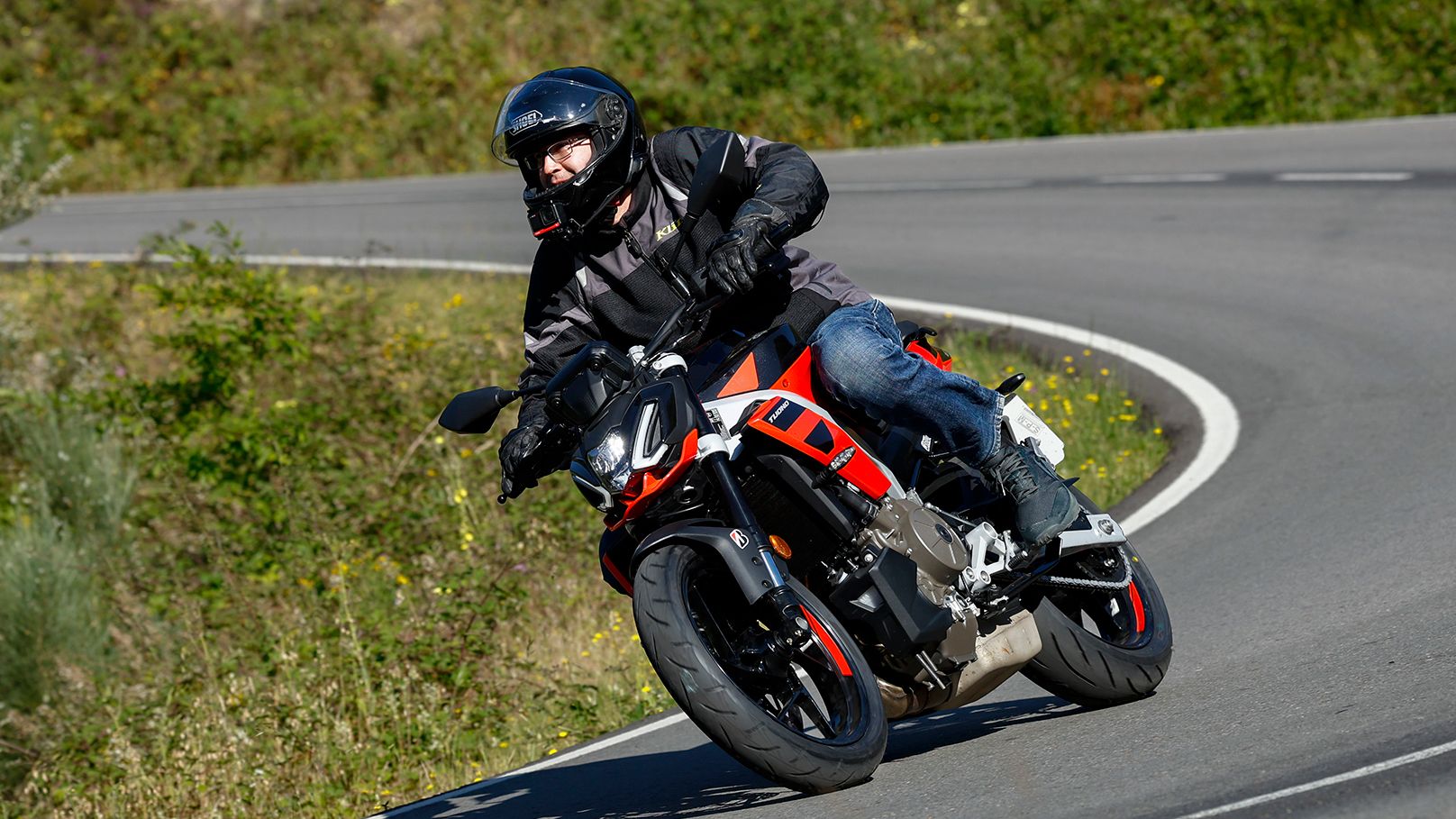 Aprilia Tuono 457 2026 Accion (2)