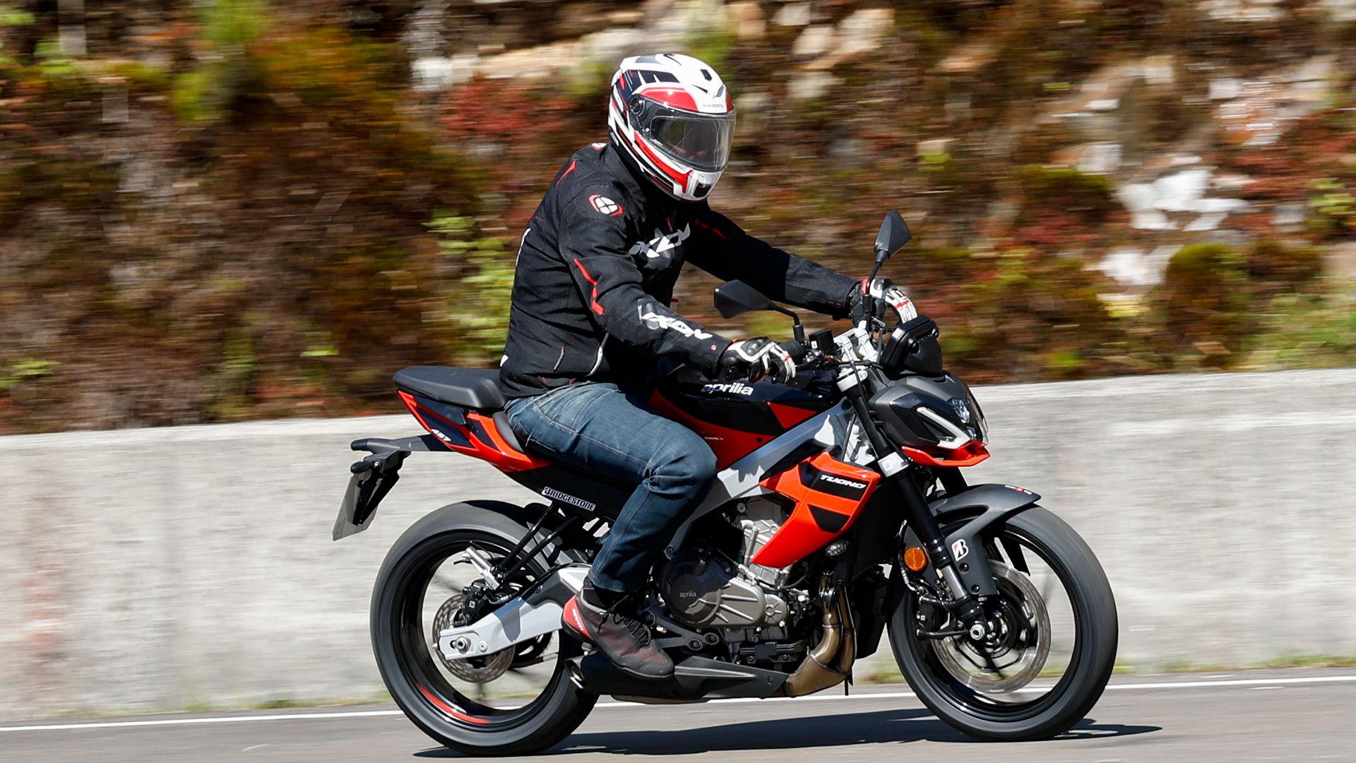 Aprilia Tuono 457 2026 Accion (16)