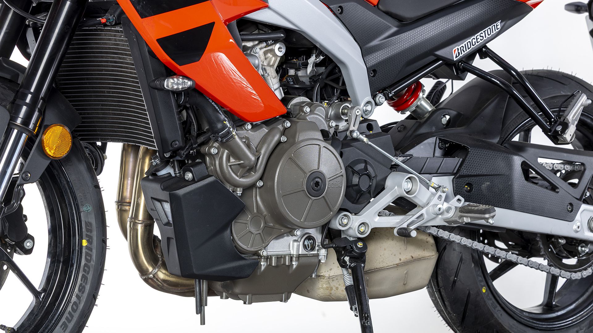 Aprilia Tuono 457 2026 Detalles (12)