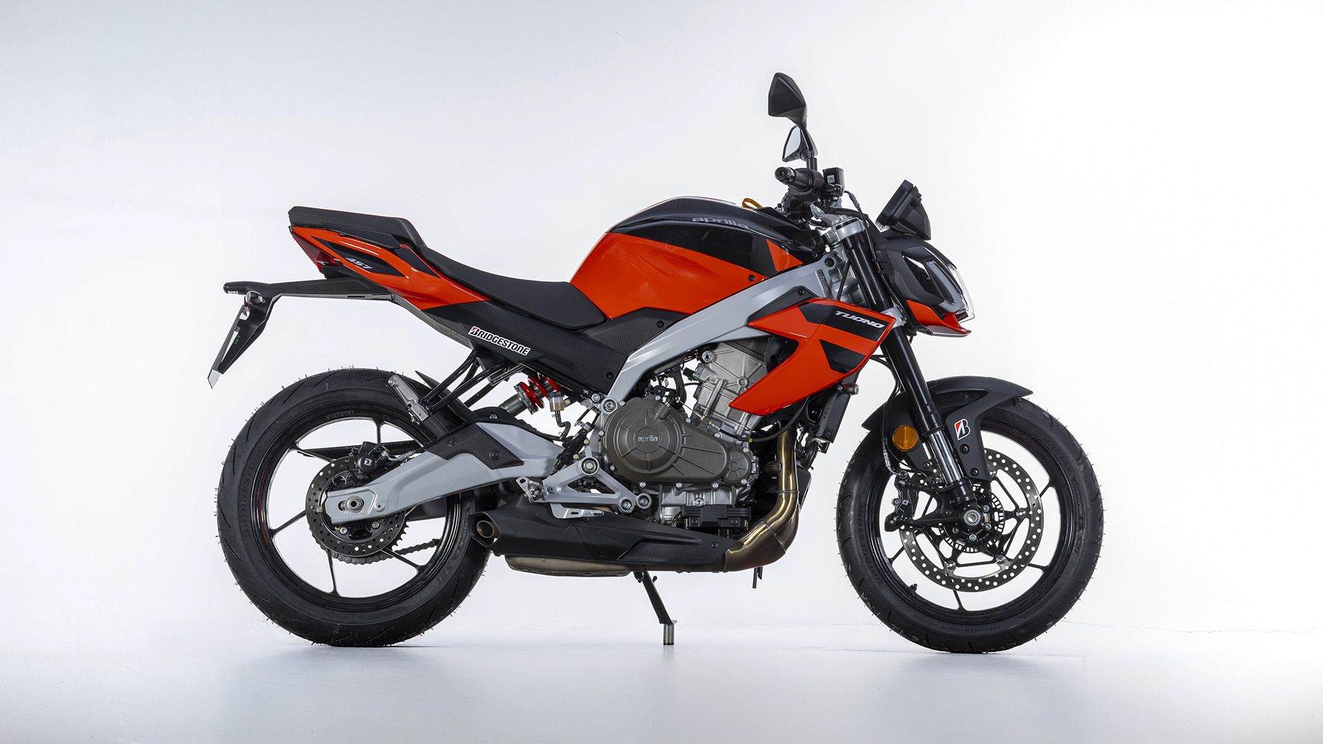 Aprilia Tuono 457 2026 Estudio (1)