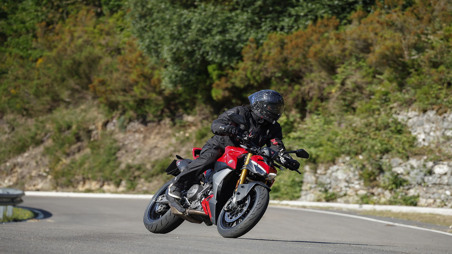 Ducati Streetfighter V2 S 2026 Accion (5)