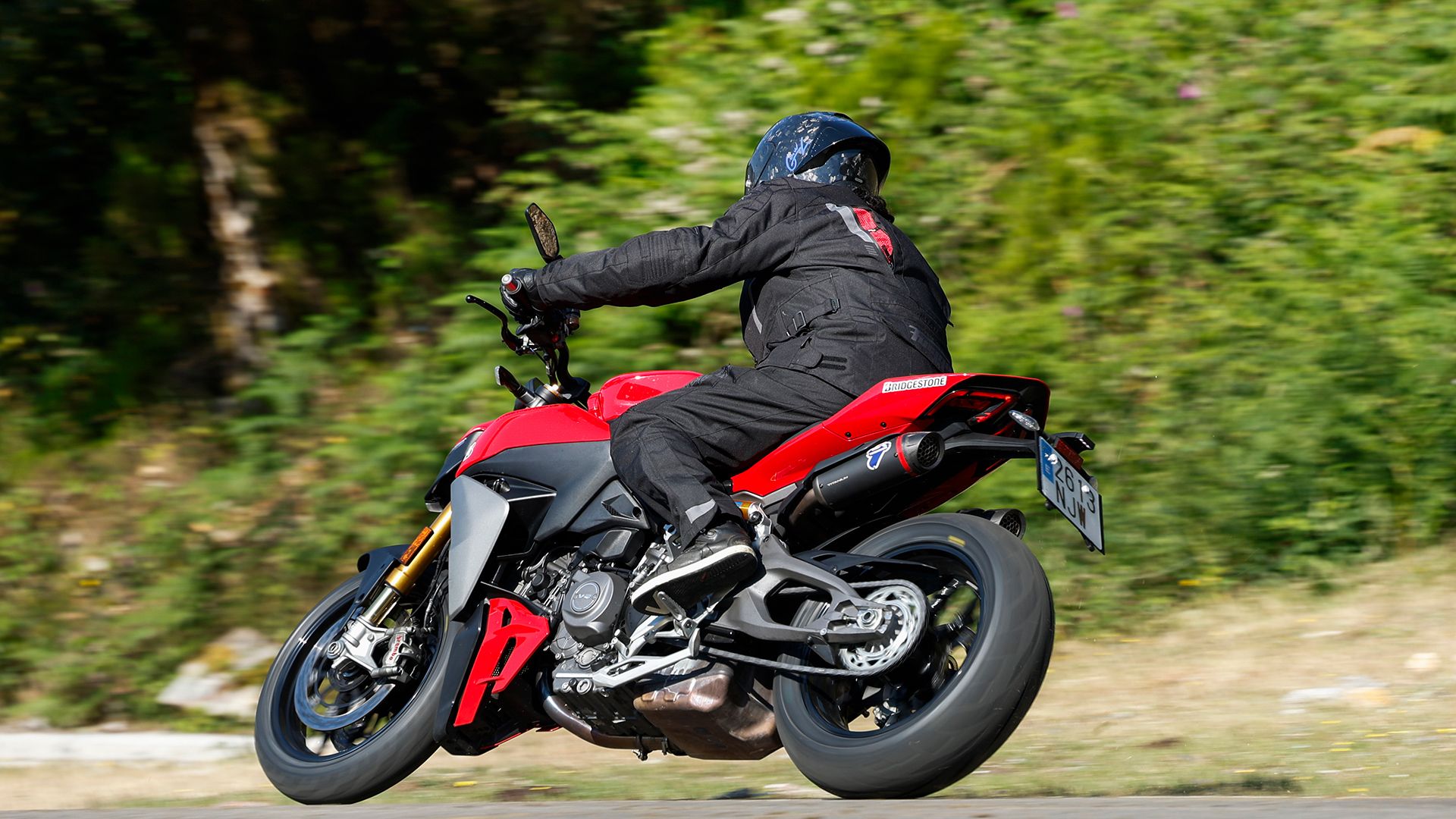 Ducati Streetfighter V2 S 2026 Accion (8)