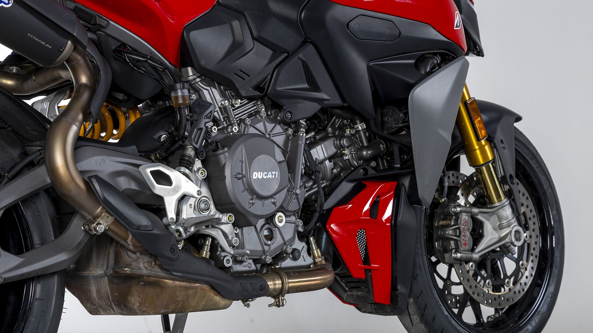 Ducati Streetfighter V2 S 2026 Detalles (3)
