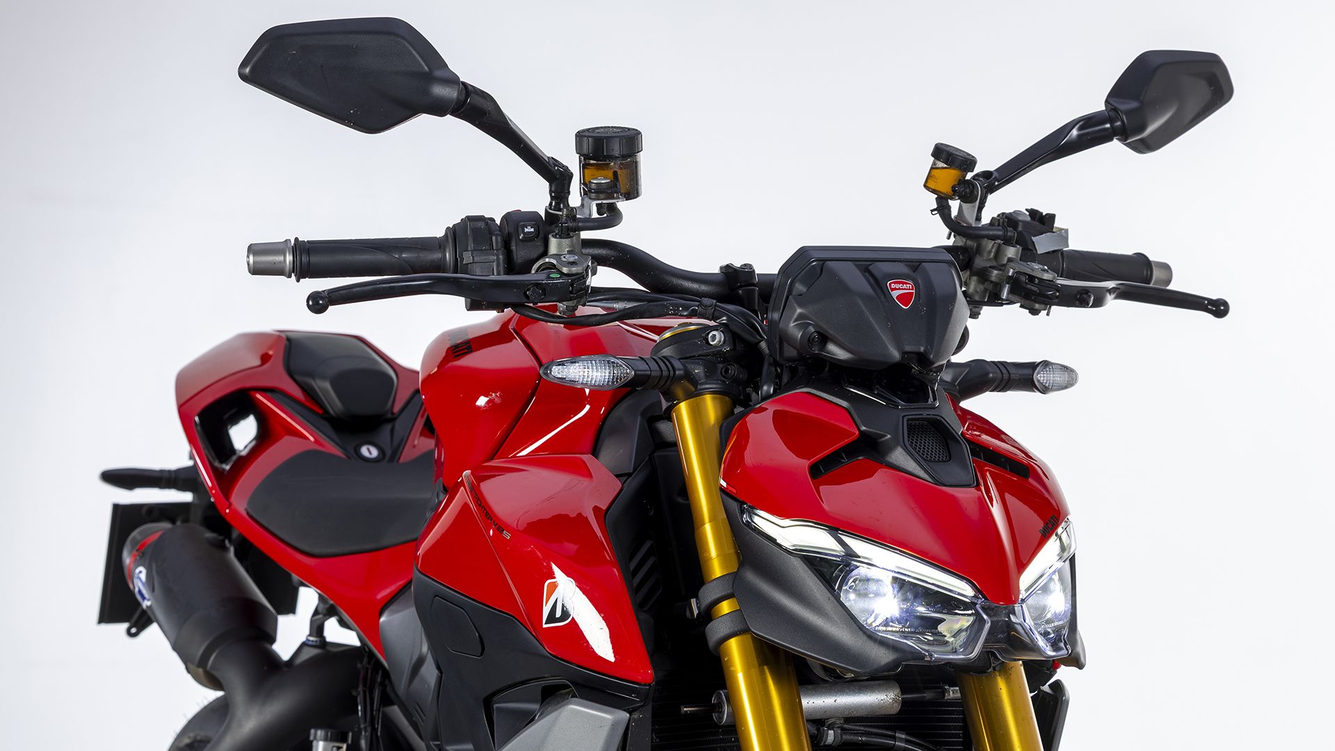 Ducati Streetfighter V2 S 2026 Detalles (10)