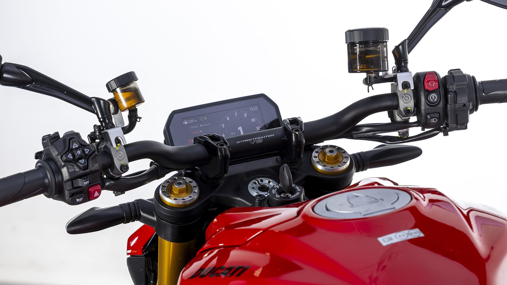 Ducati Streetfighter V2 S 2026 Detalles (26)