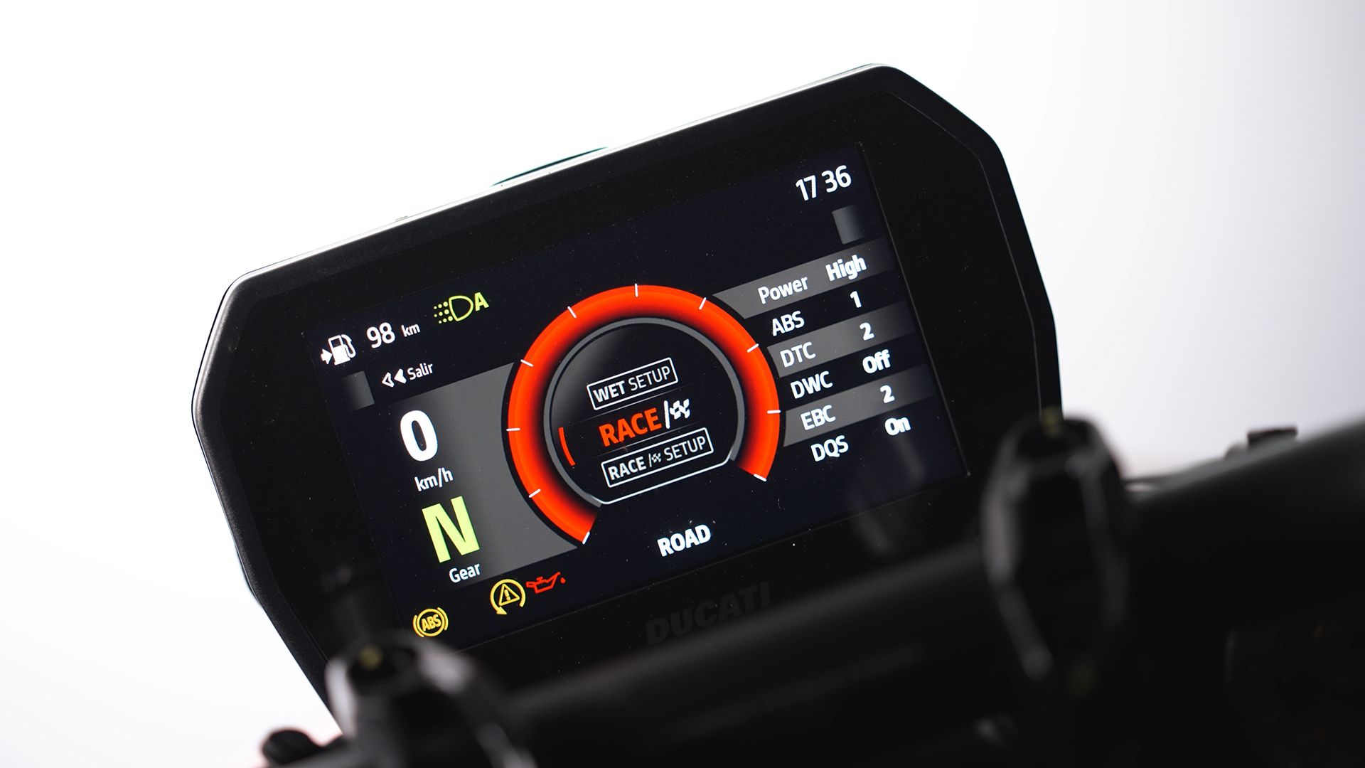 Ducati Streetfighter V2 S 2026 Detalles pantalla (2)