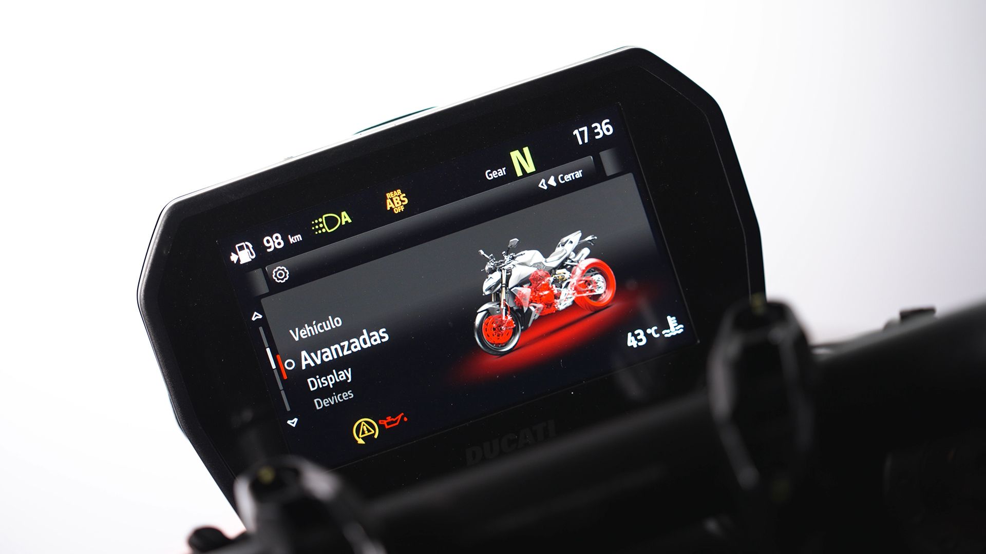 Ducati Streetfighter V2 S 2026 Detalles pantalla (4)
