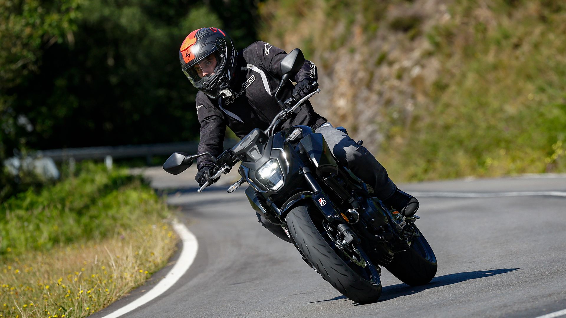 Honda CB500 Hornet 2026 Accion (7)